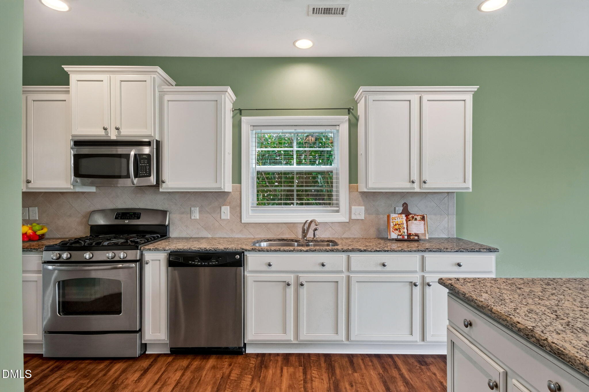 7604 Birchmoor Way Property Photo 2
