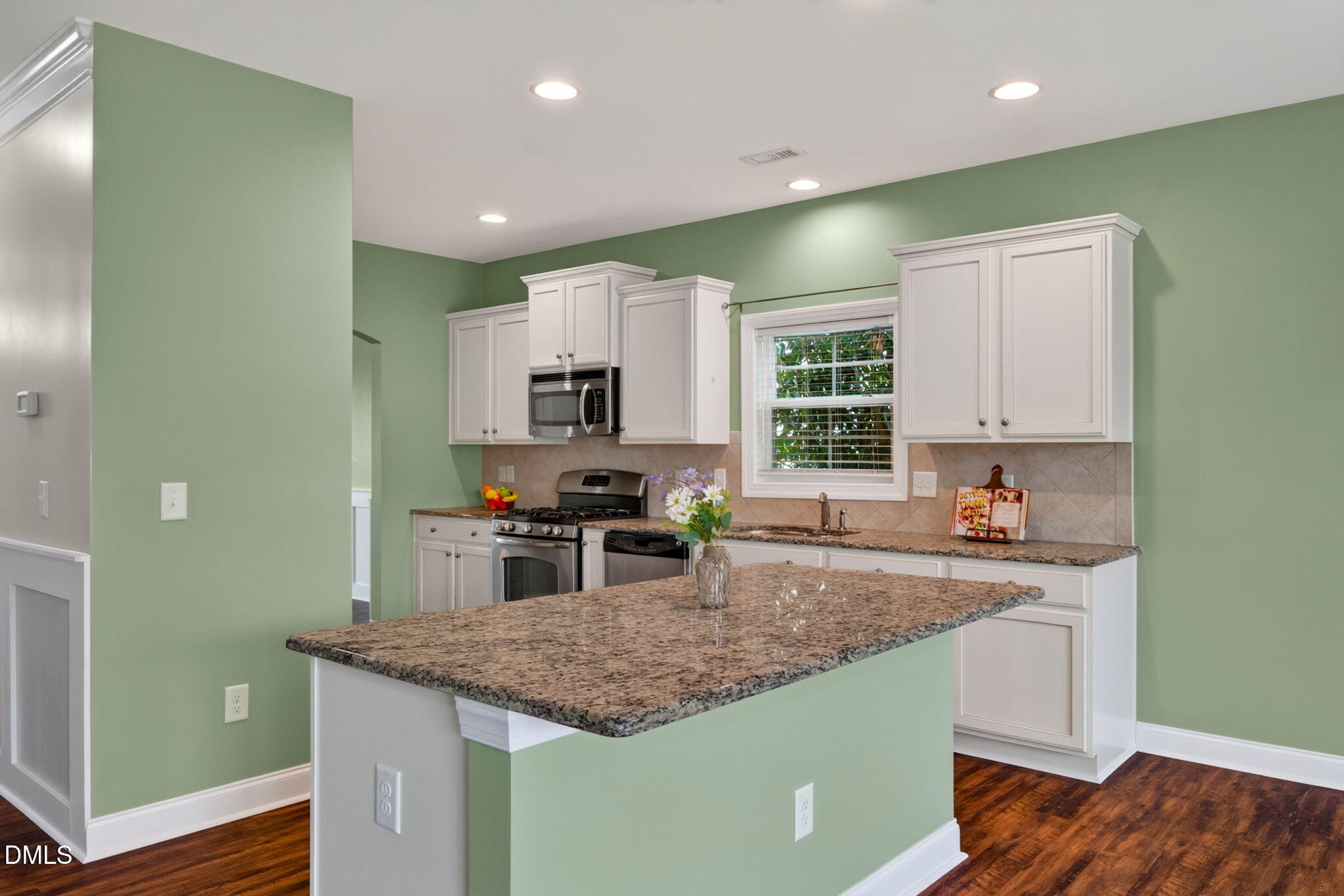 7604 Birchmoor Way Property Photo 9