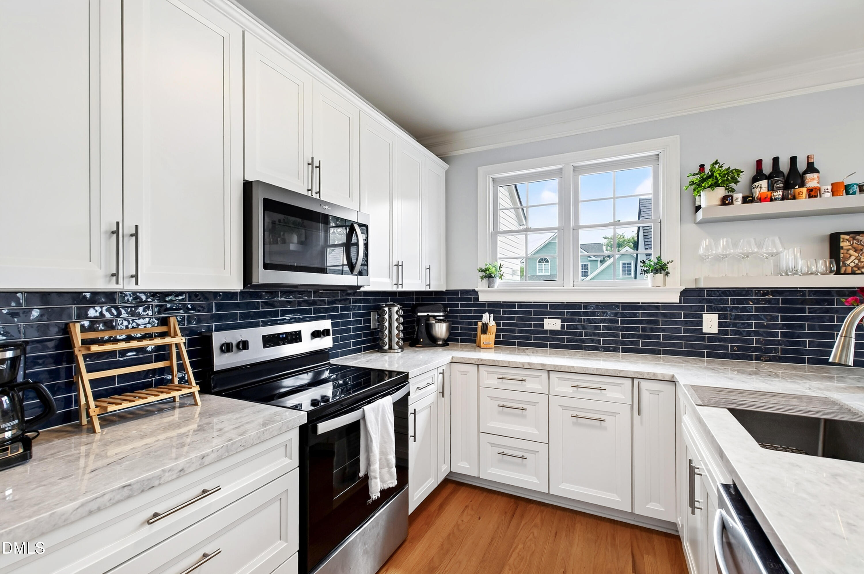 300 Madison Grove Place Property Photo 10