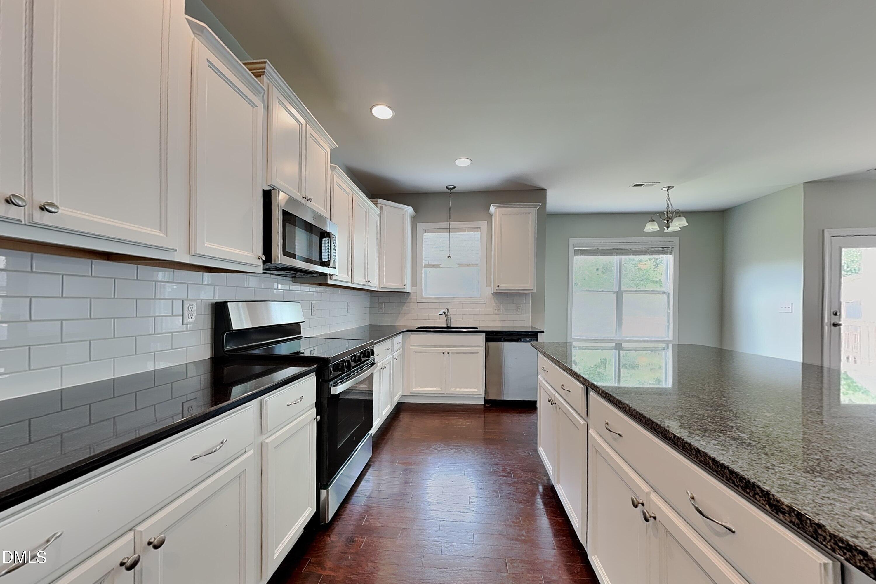 51 Tall Oak Court Property Photo 2