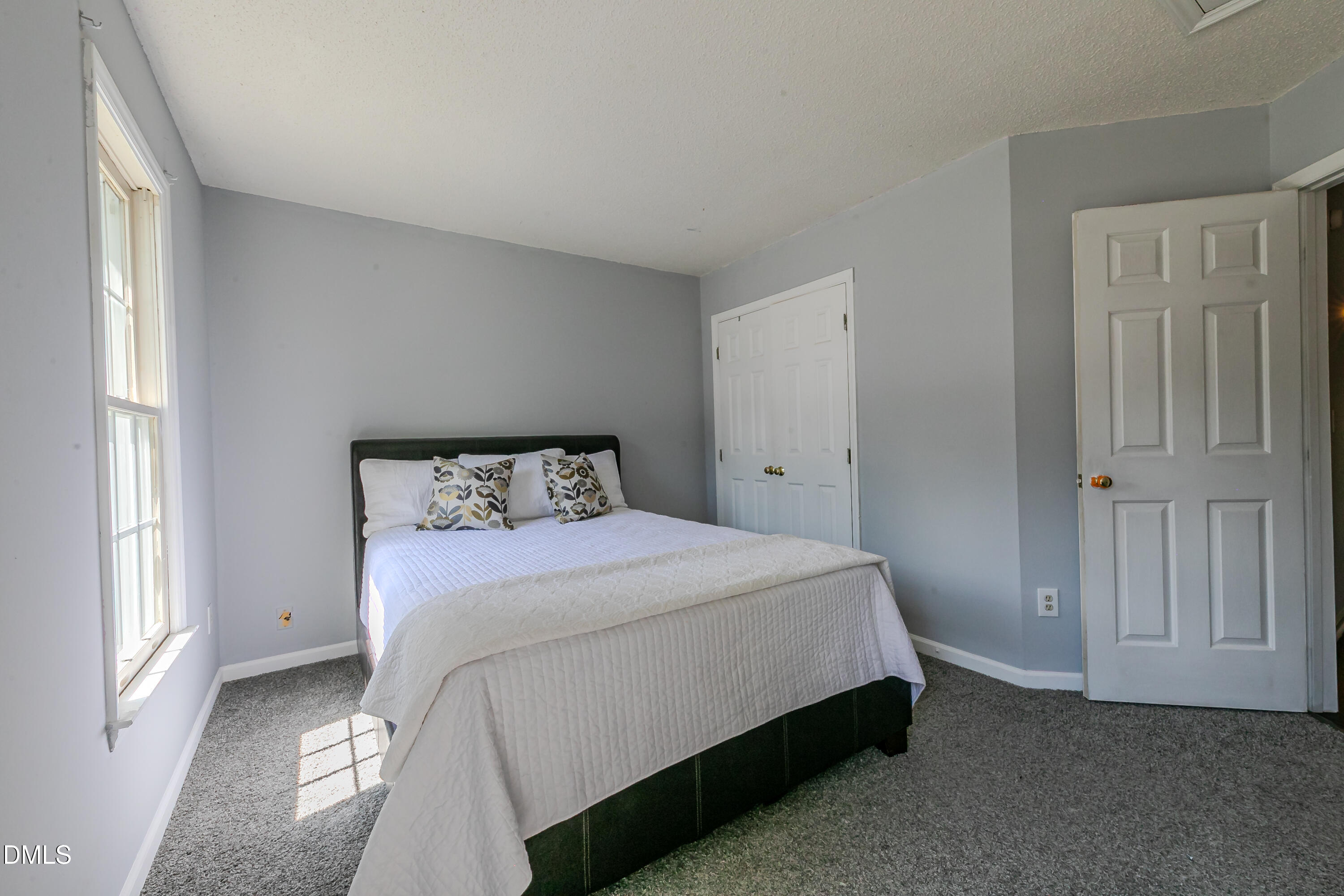 816 White Daisies Court Property Photo 34