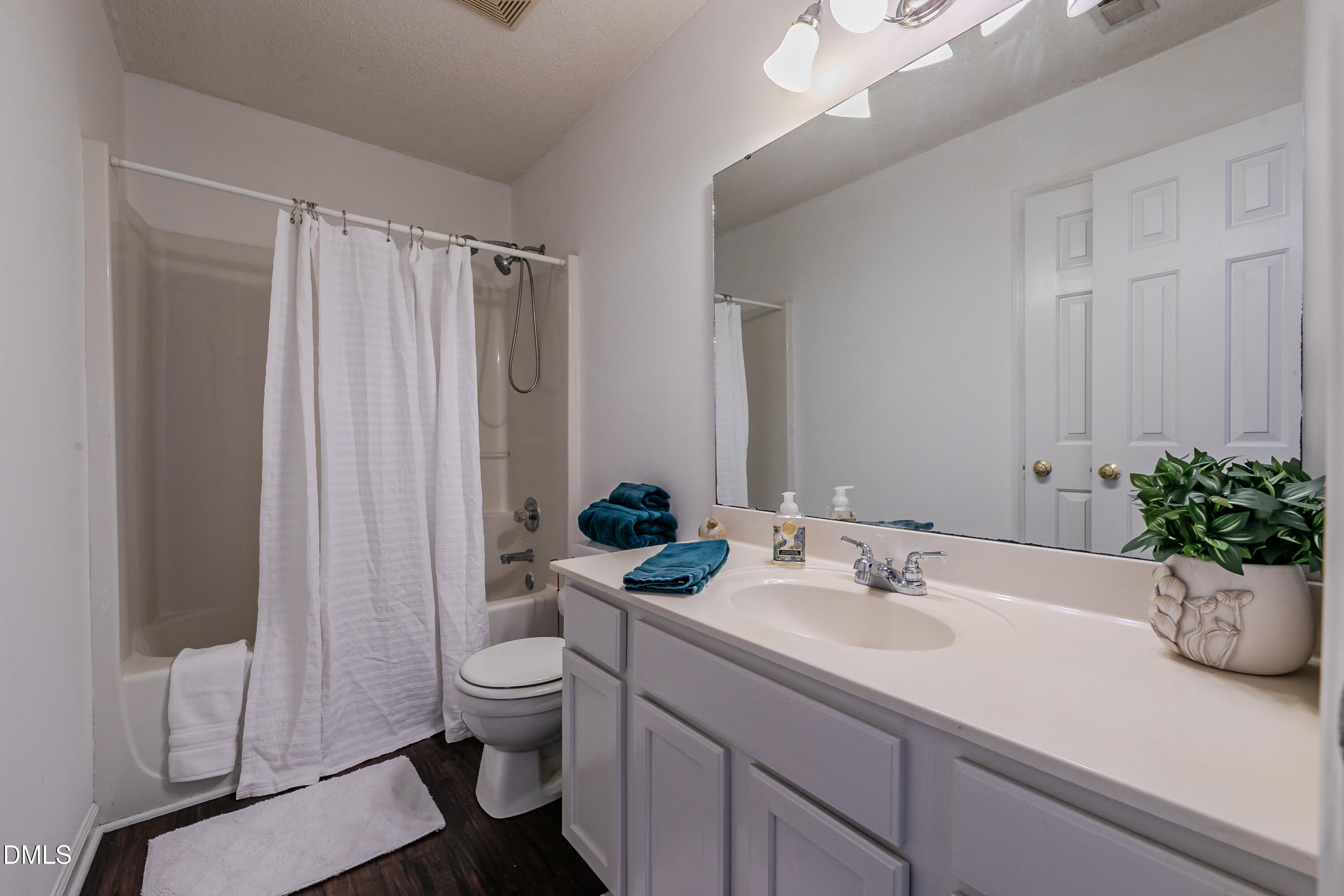 816 White Daisies Court Property Photo 36