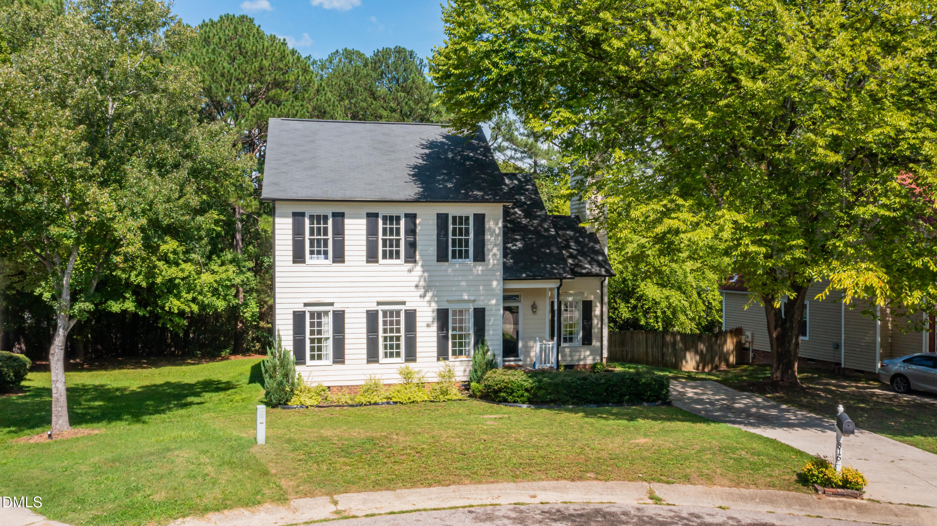 816 White Daisies Court Property Photo 41