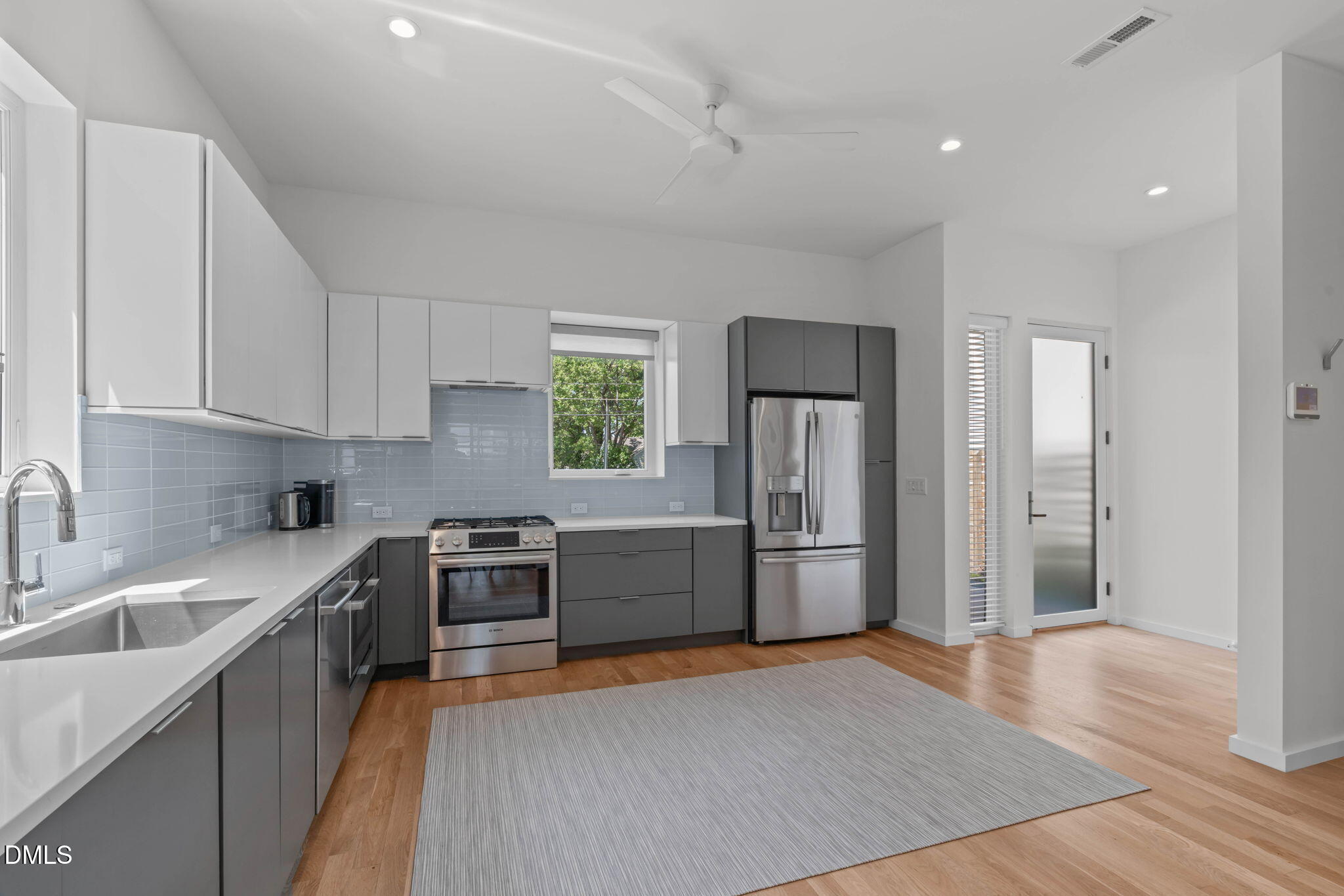 808 Glendale Avenue Property Photo 4