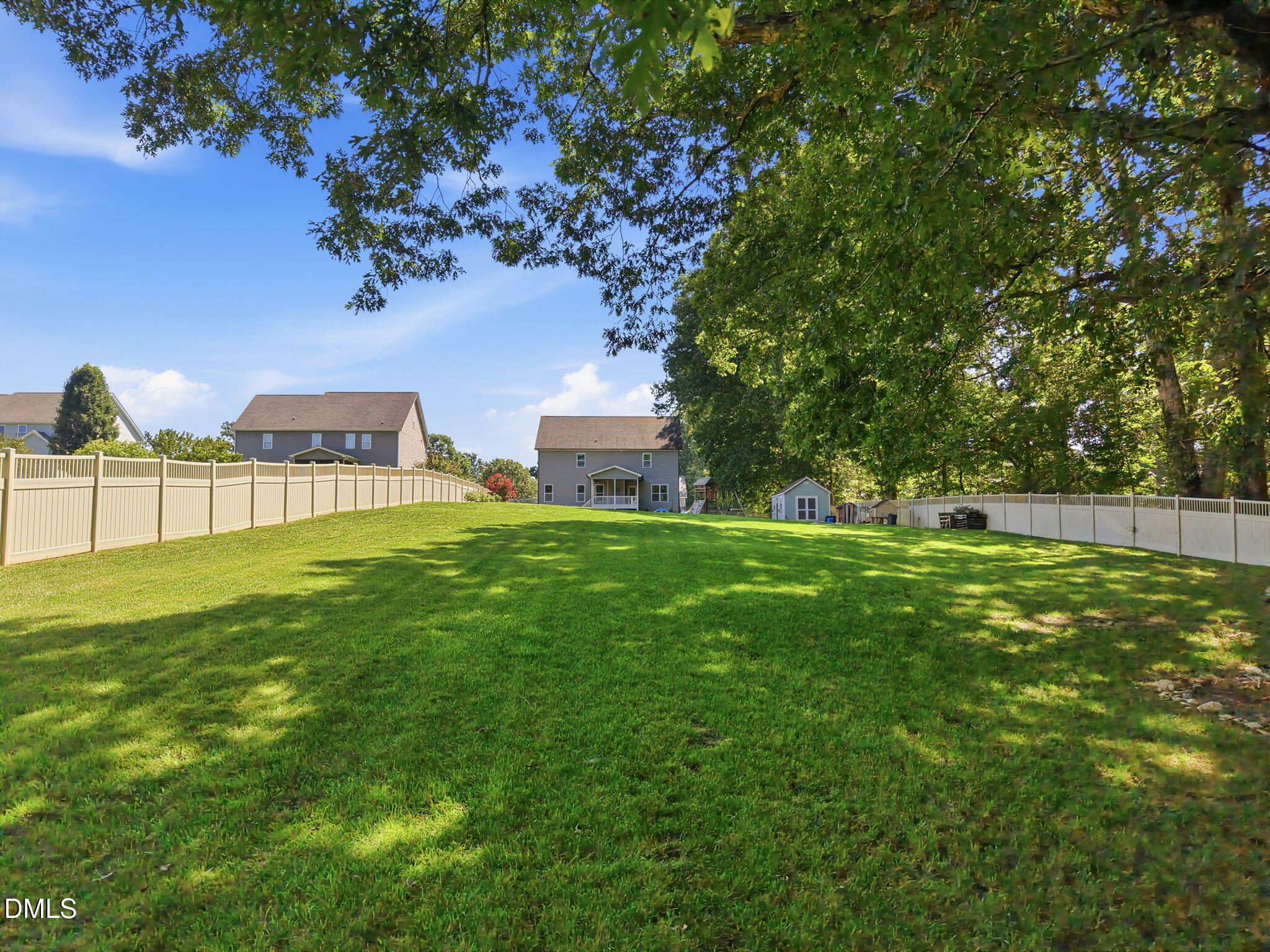 1015 Bluebell Lane Property Photo 8