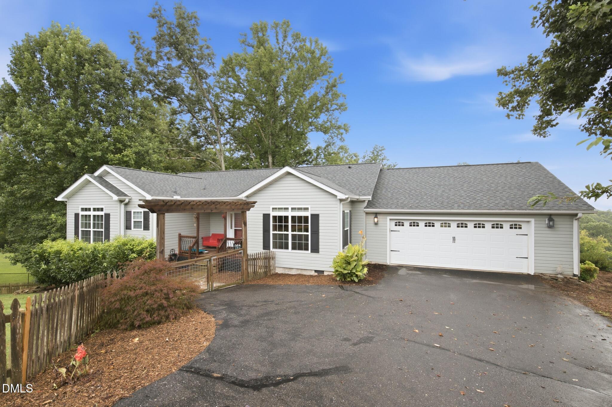 15 Briar Ridge Drive