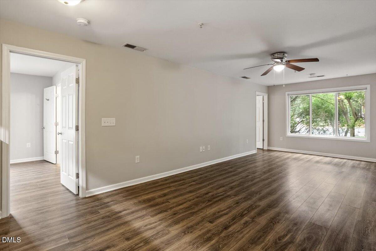 1501 Graduate Lane Property Photo 5