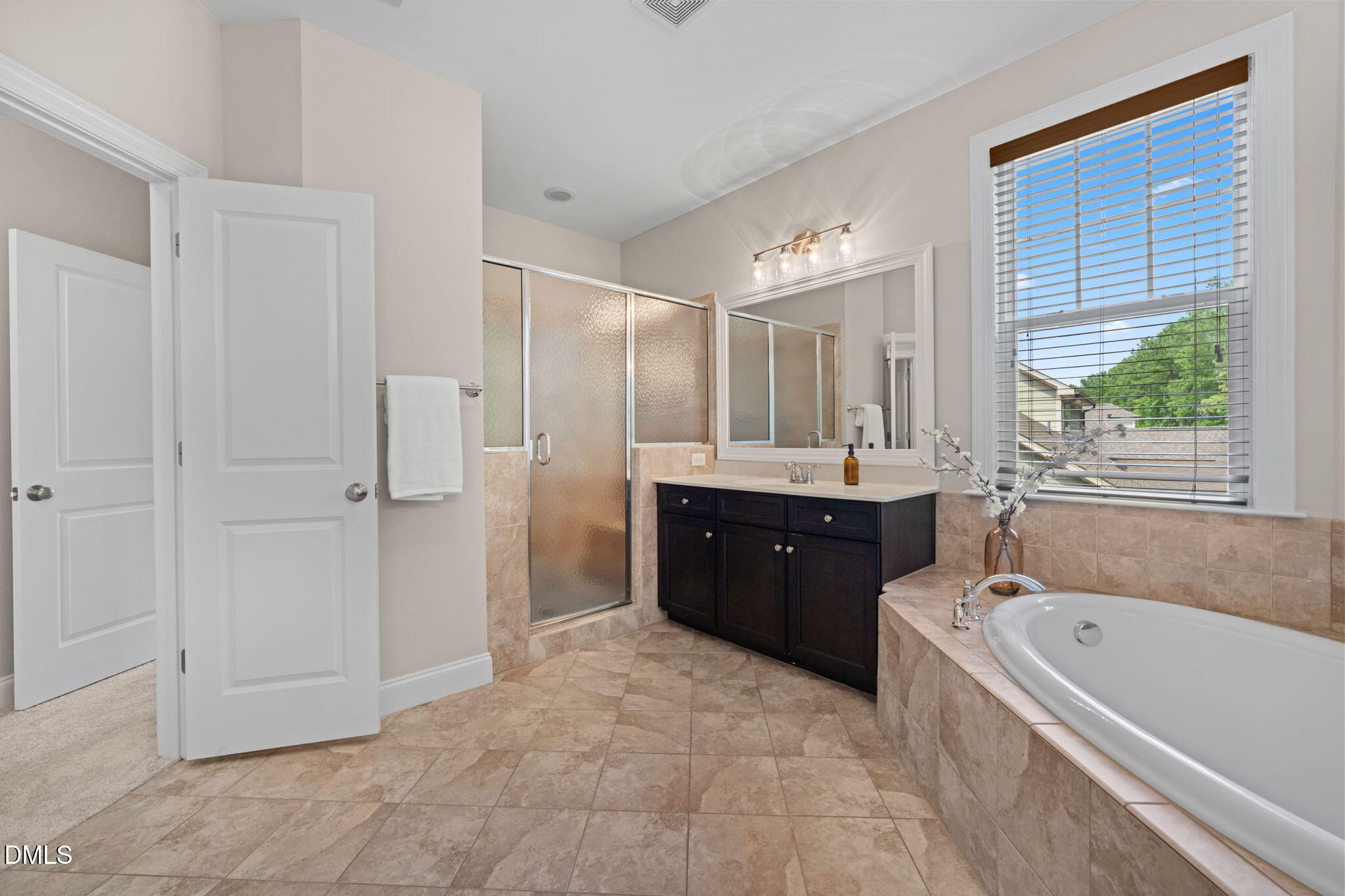 613 Morning Oaks Drive Property Photo 20