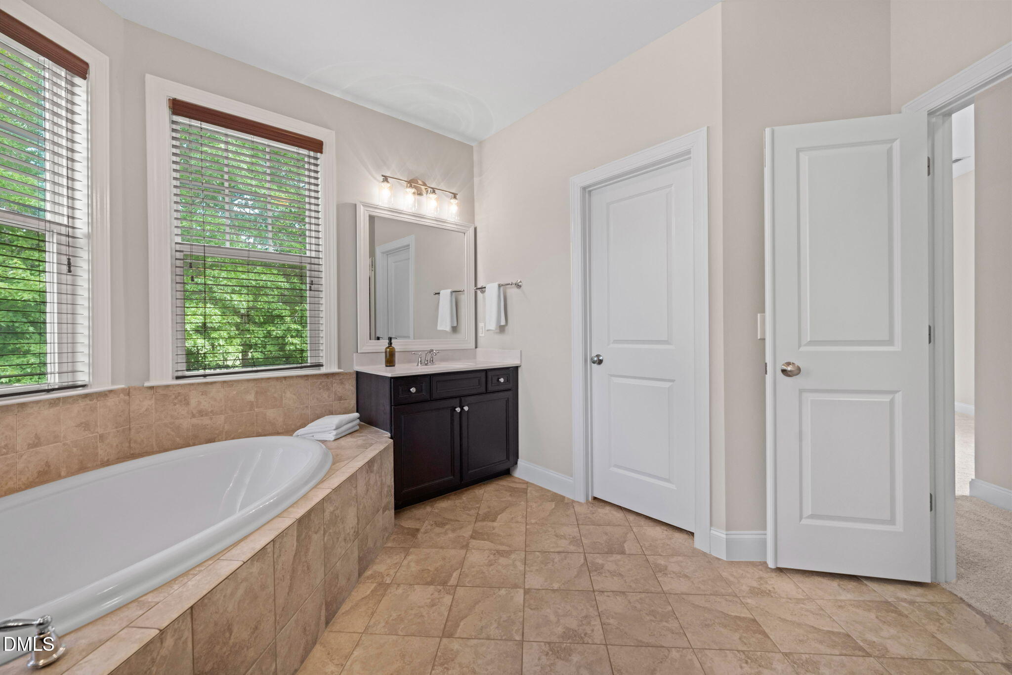 613 Morning Oaks Drive Property Photo 21