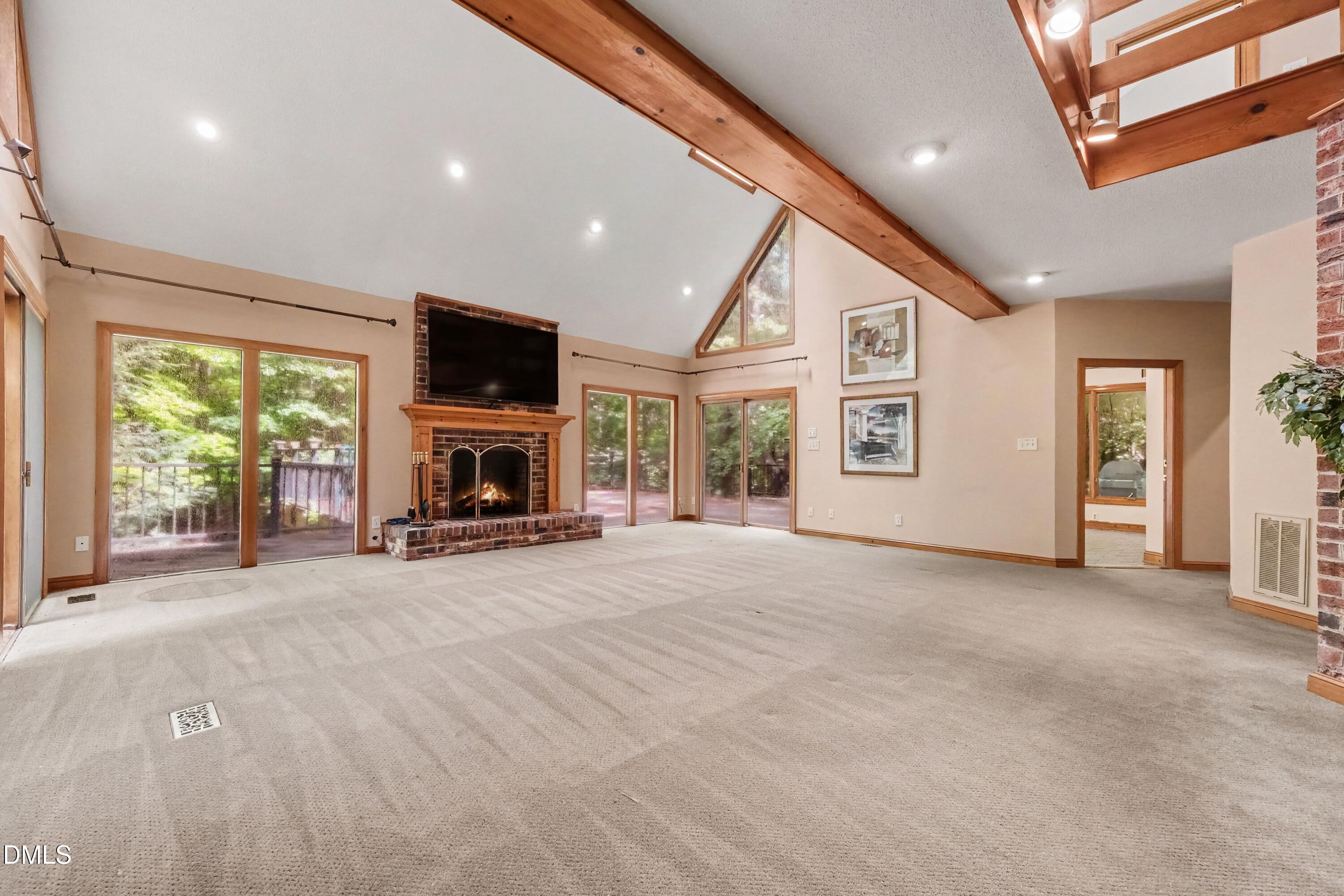 9921 Waterview Road Property Photo 3