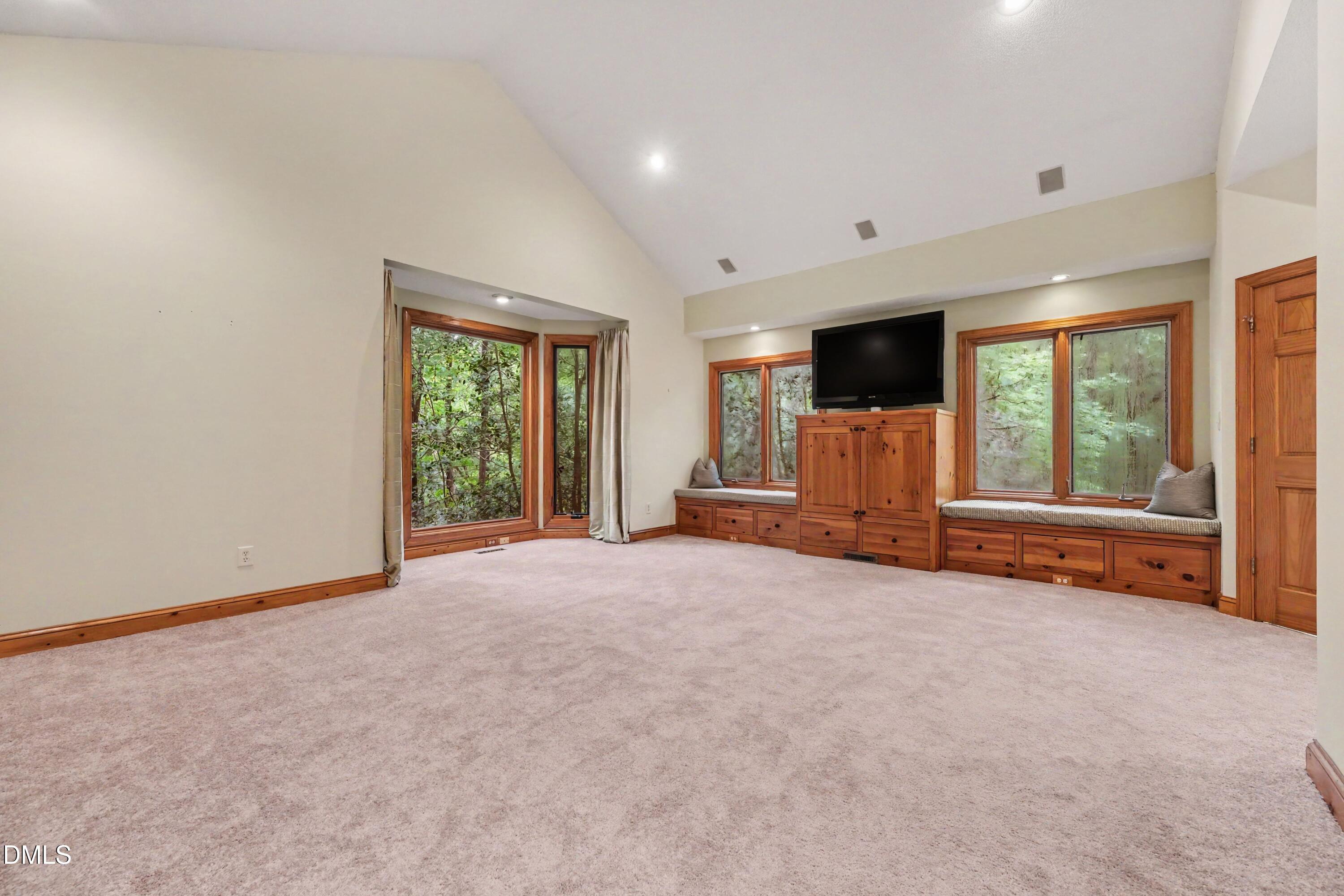 9921 Waterview Road Property Photo 15