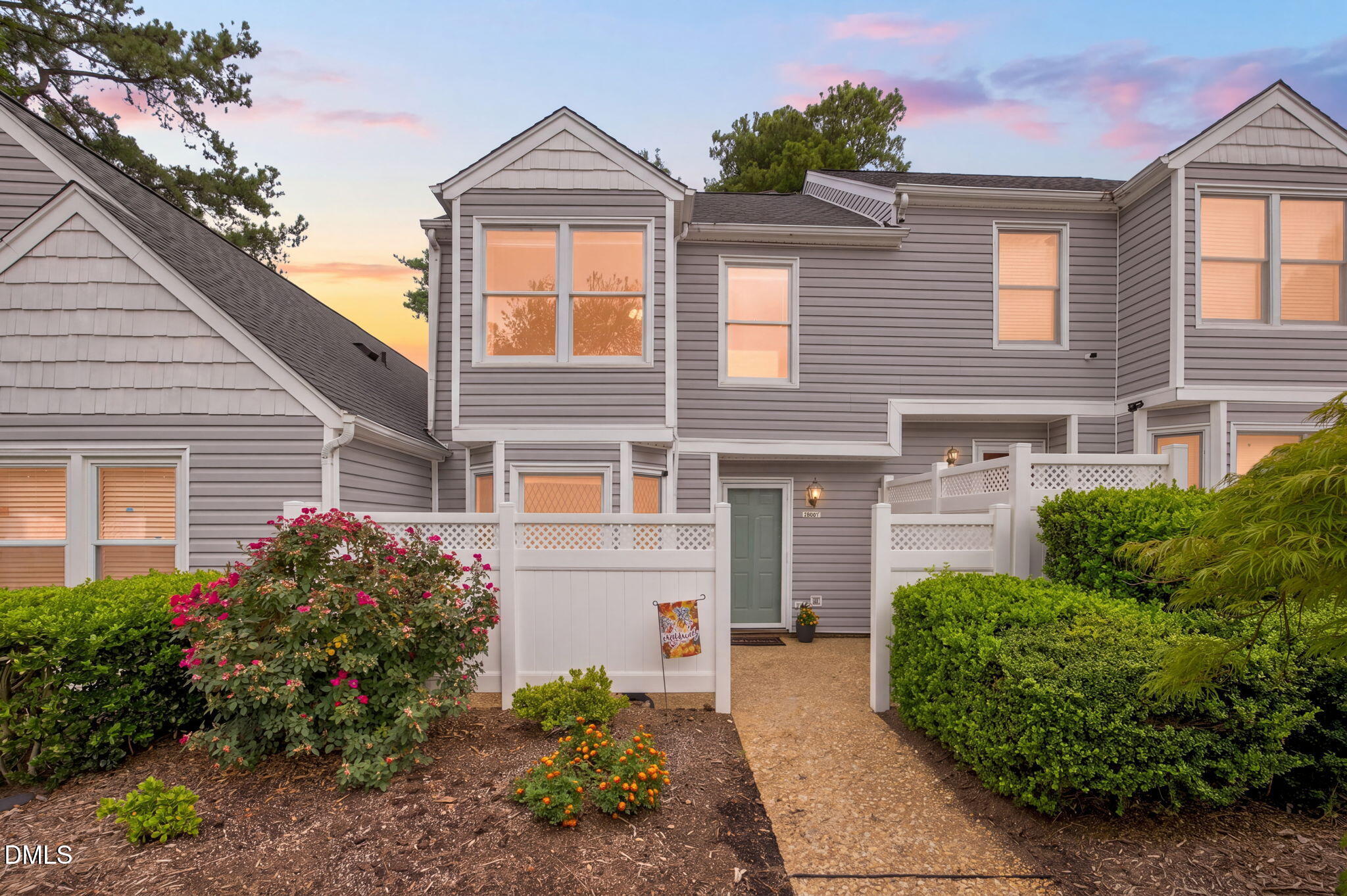 5003 Avenida Del Sol Drive