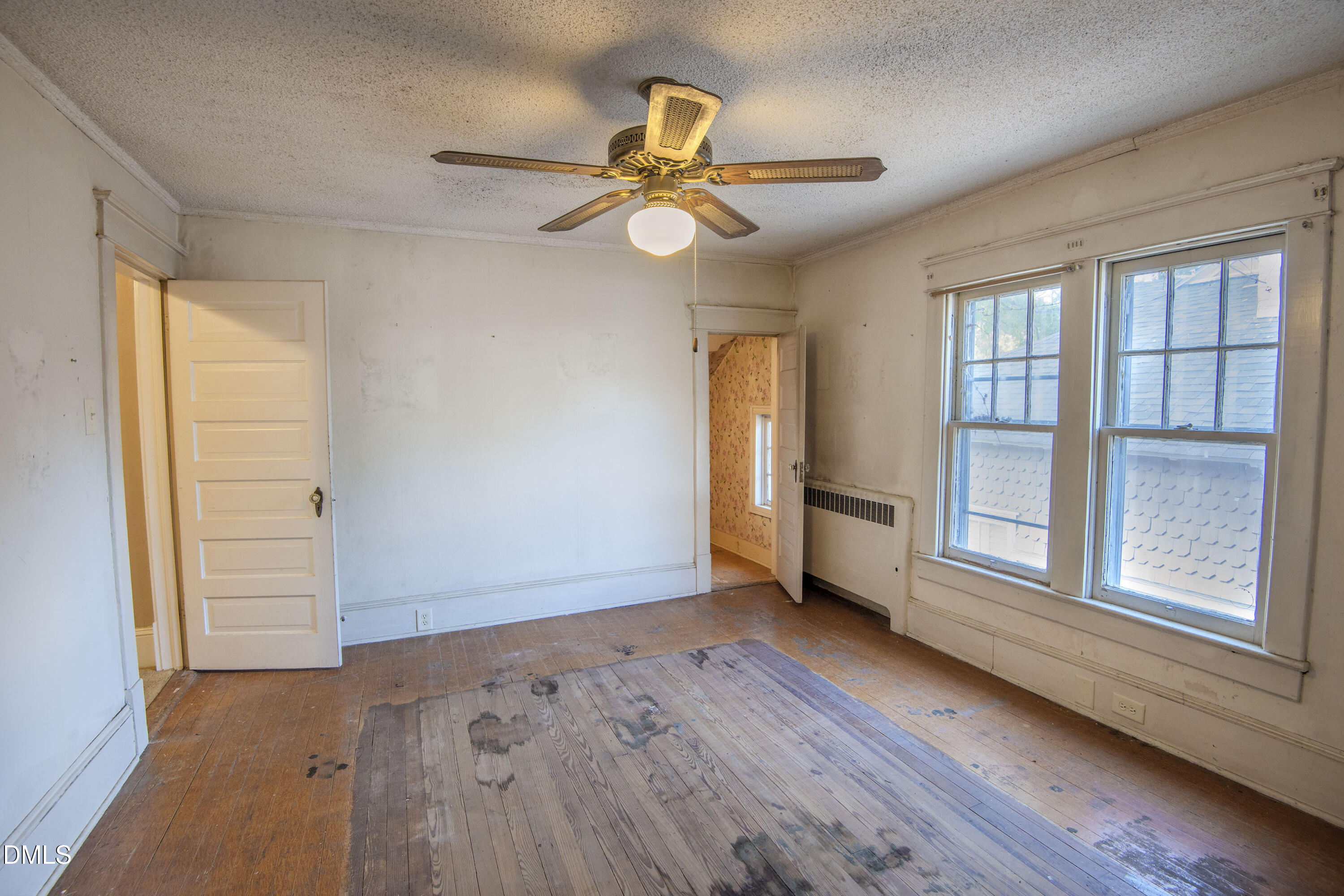 204 E Baker Street Property Photo 6