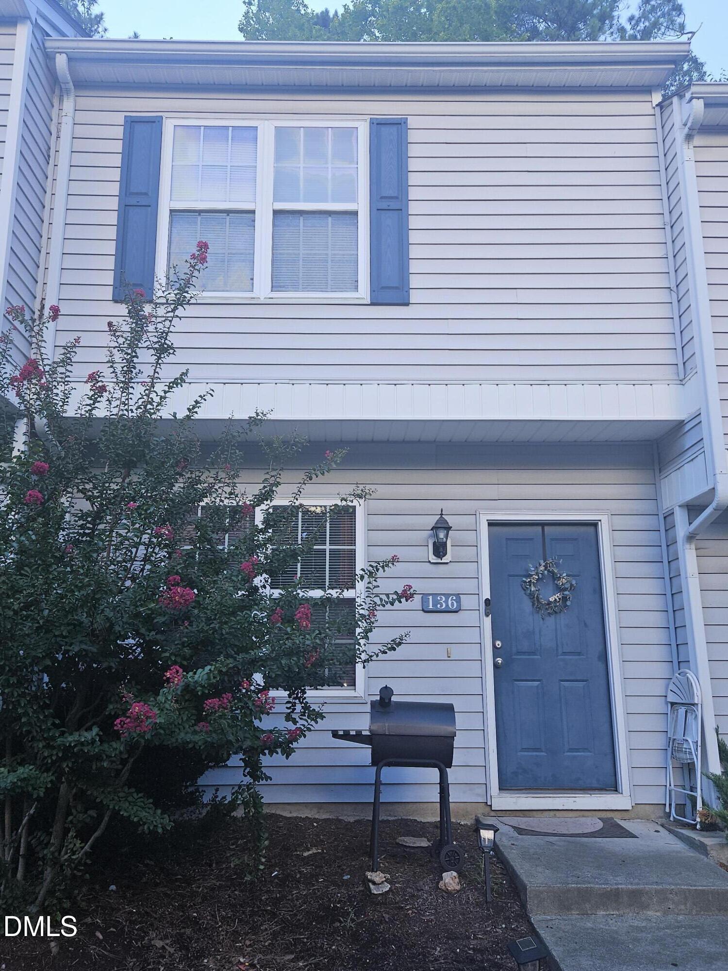 136 Blue Crest Lane Property Photo 1