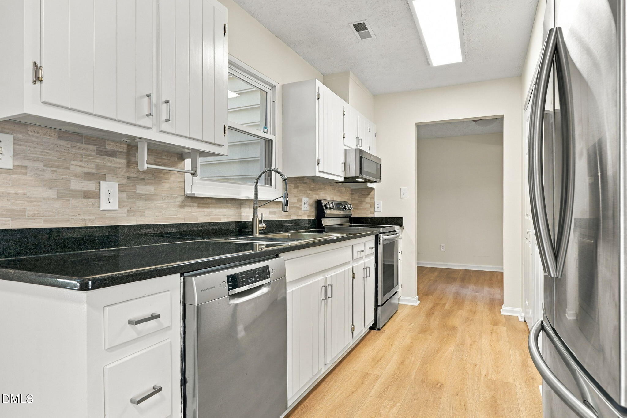 1916 Sierra Drive Property Photo 22