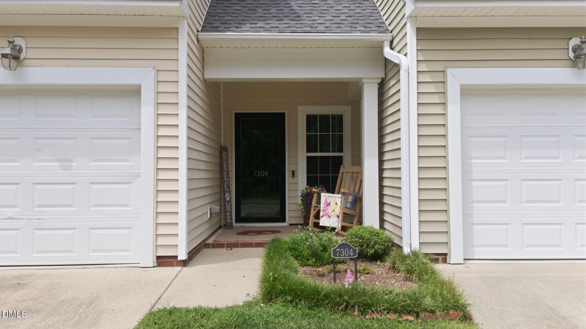 7304 Caversham Way Property Photo 3