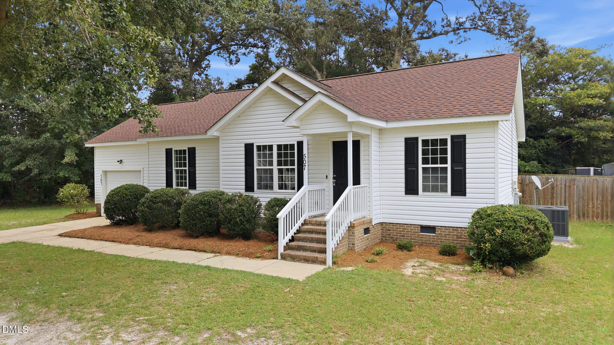 507 Twin Creeks Drive Property Photo 1