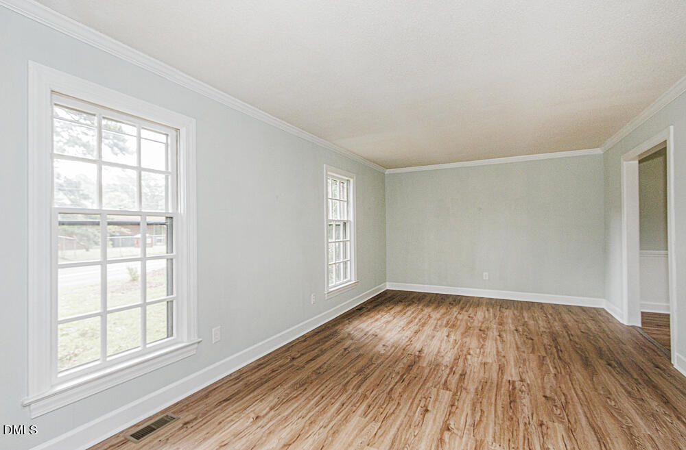1513 Western Avenue Property Photo 19