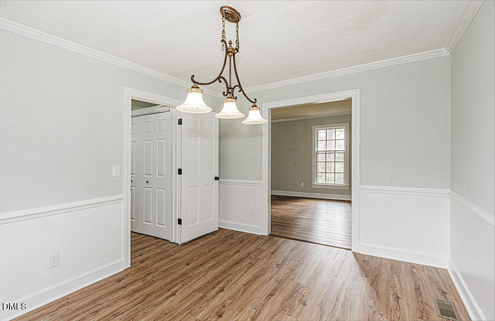 1513 Western Avenue Property Photo 26