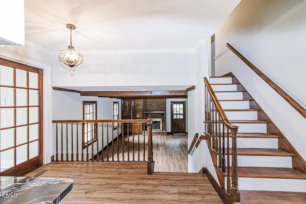 1513 Western Avenue Property Photo 34