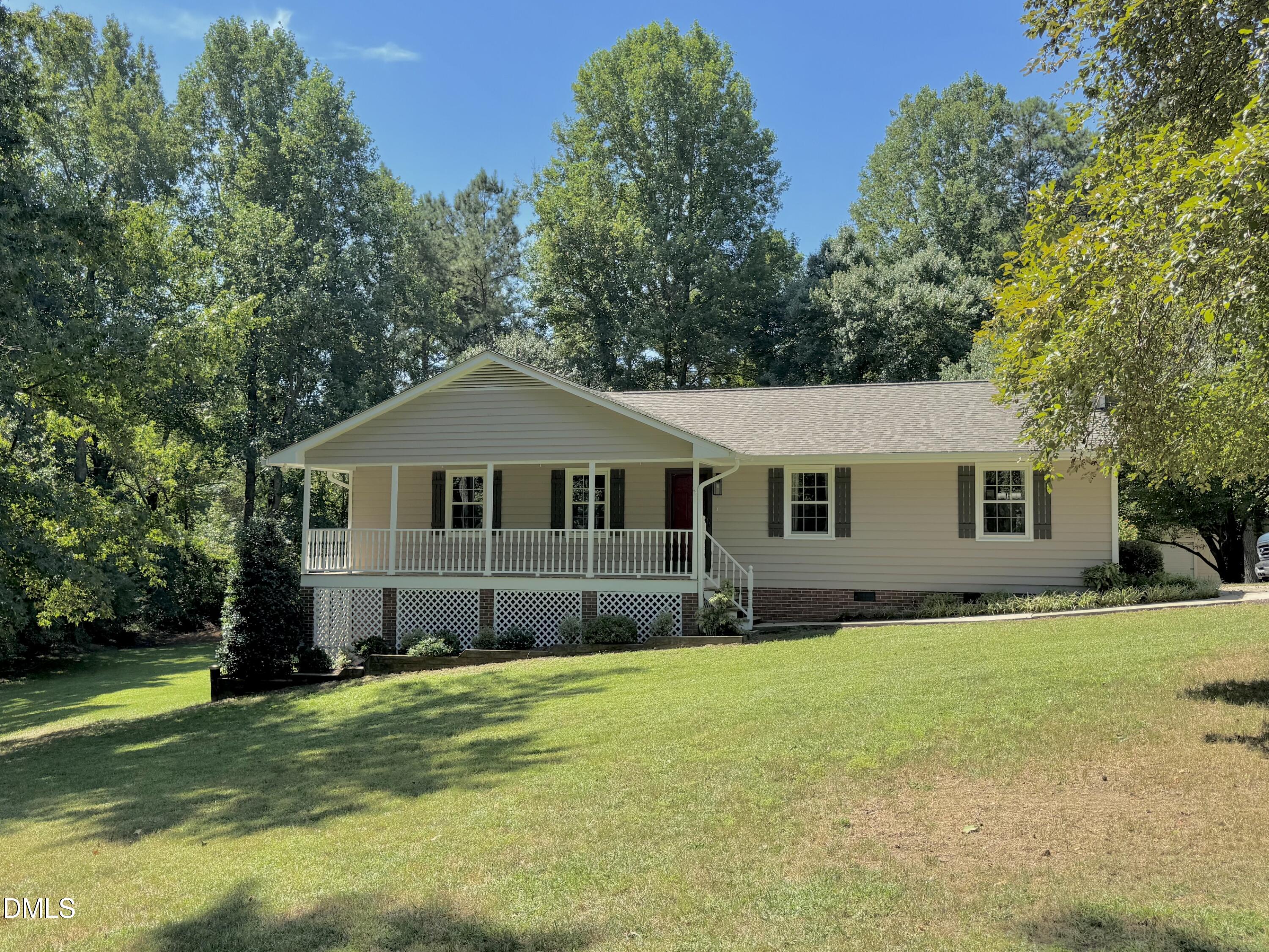 1384 Faulkner Town Road Property Photo 1