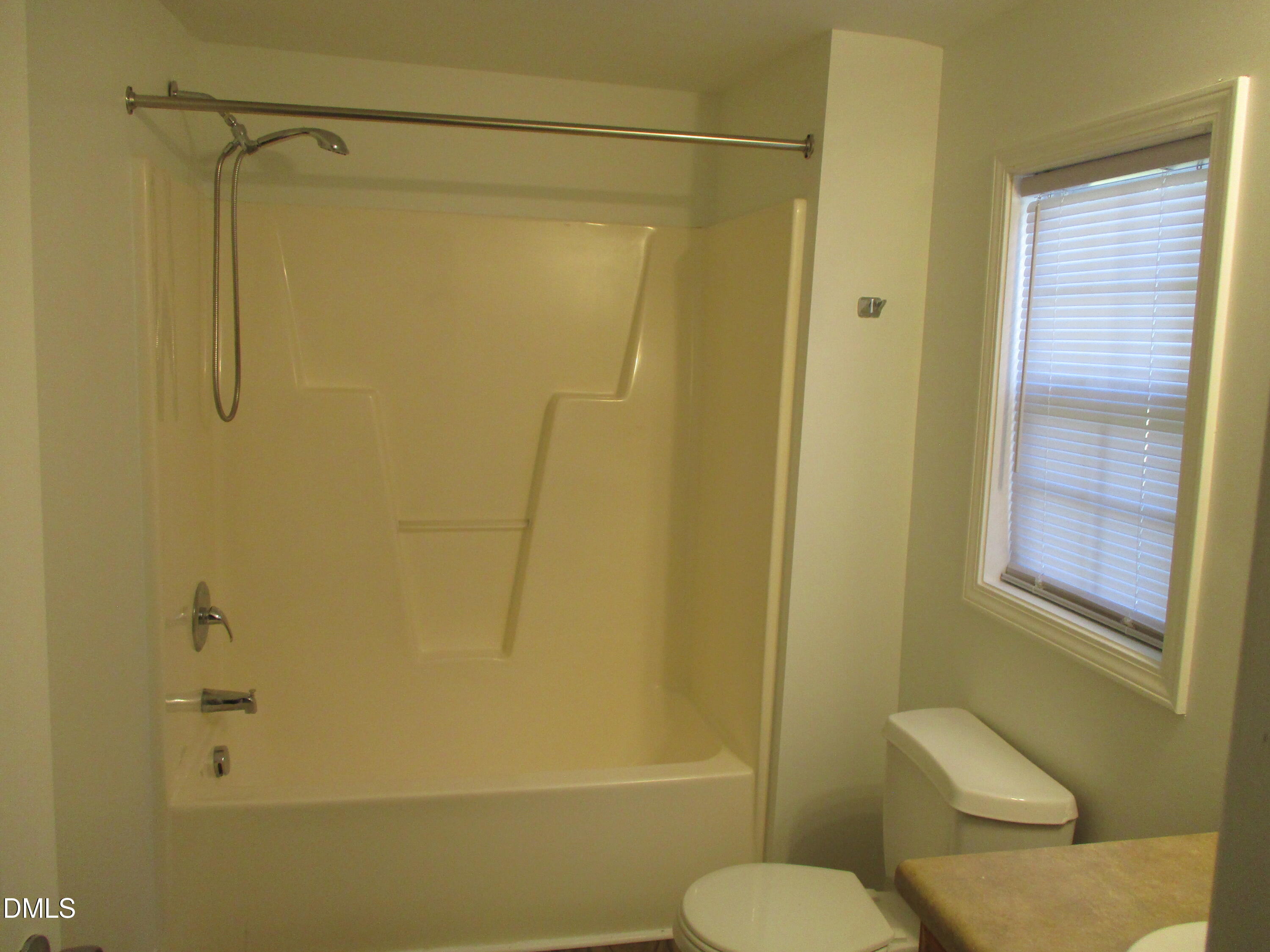 8 N Swain Street Property Photo 8