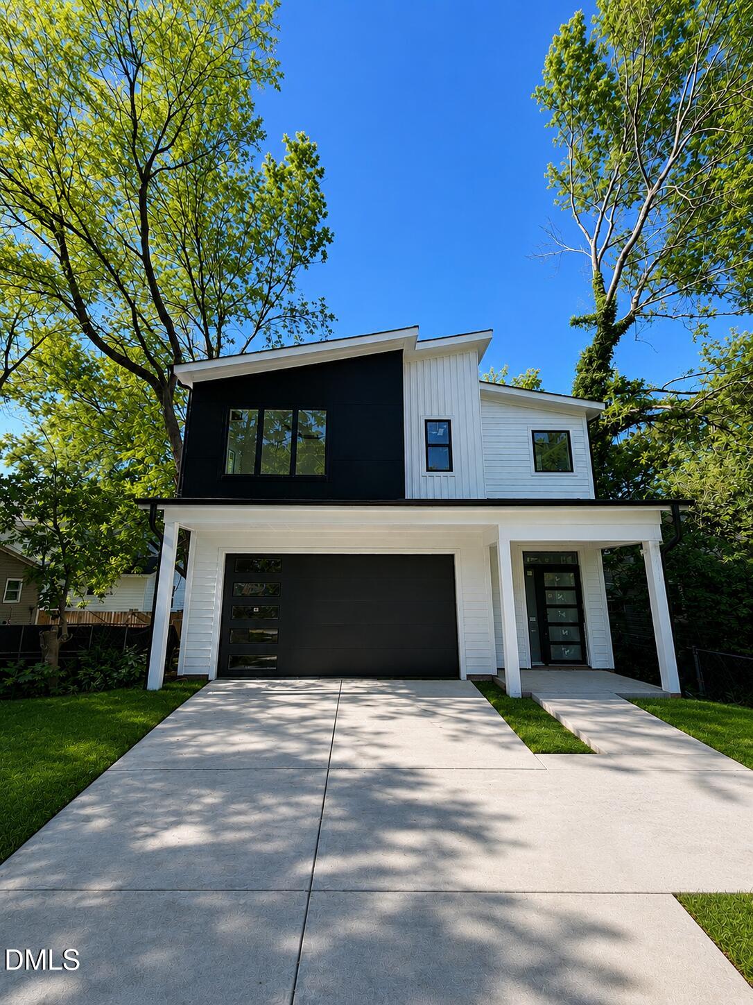 1122 Hightower Street Property Photo 1