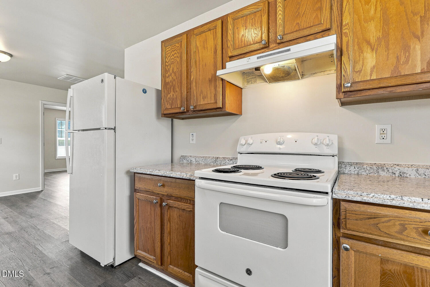 4005 Scofield Drive Property Photo 14