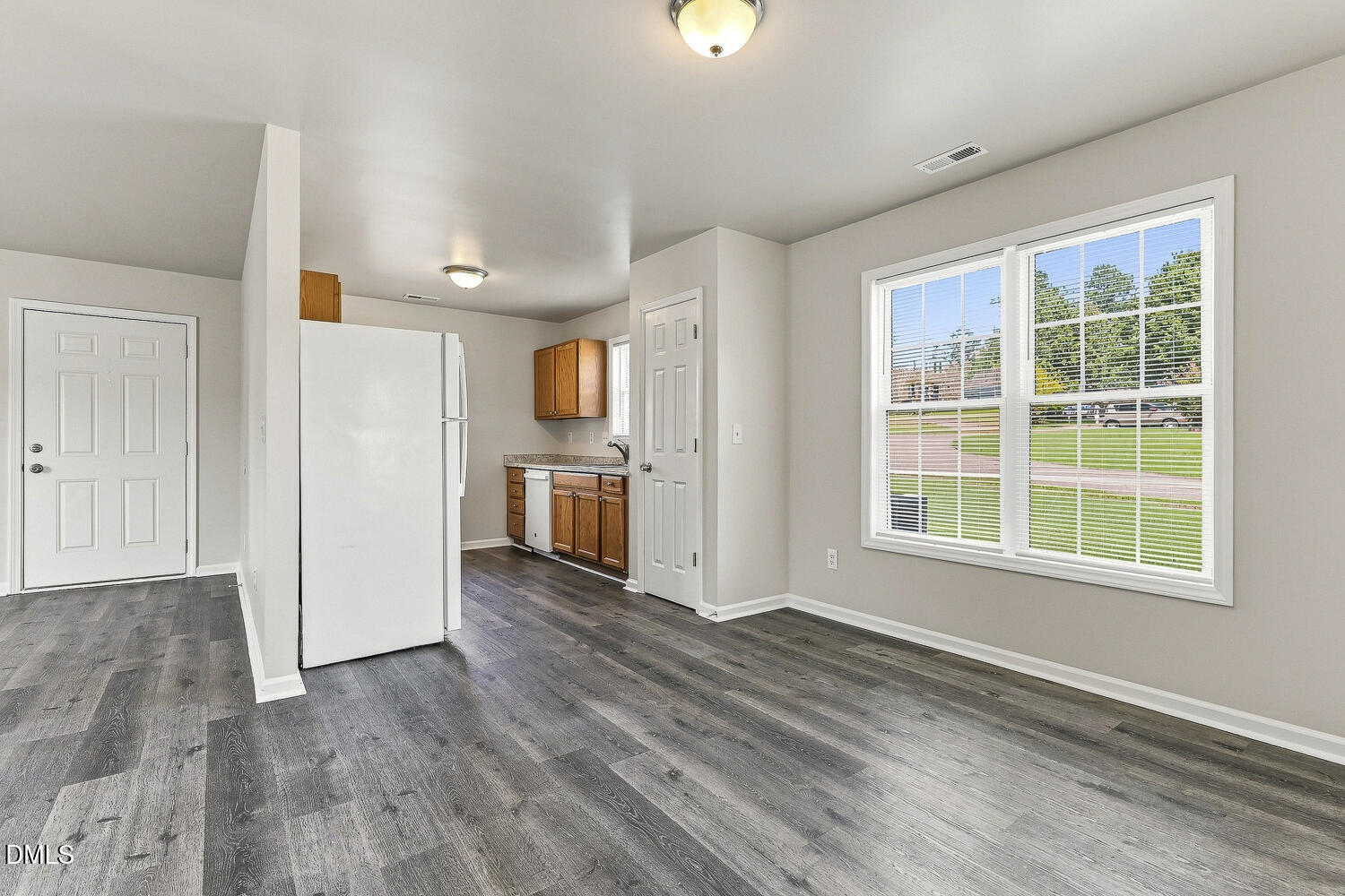 4005 Scofield Drive Property Photo 16