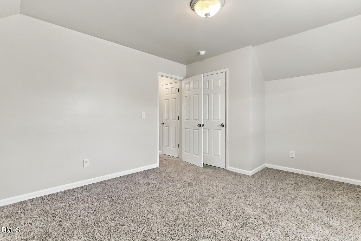 4005 Scofield Drive Property Photo 30