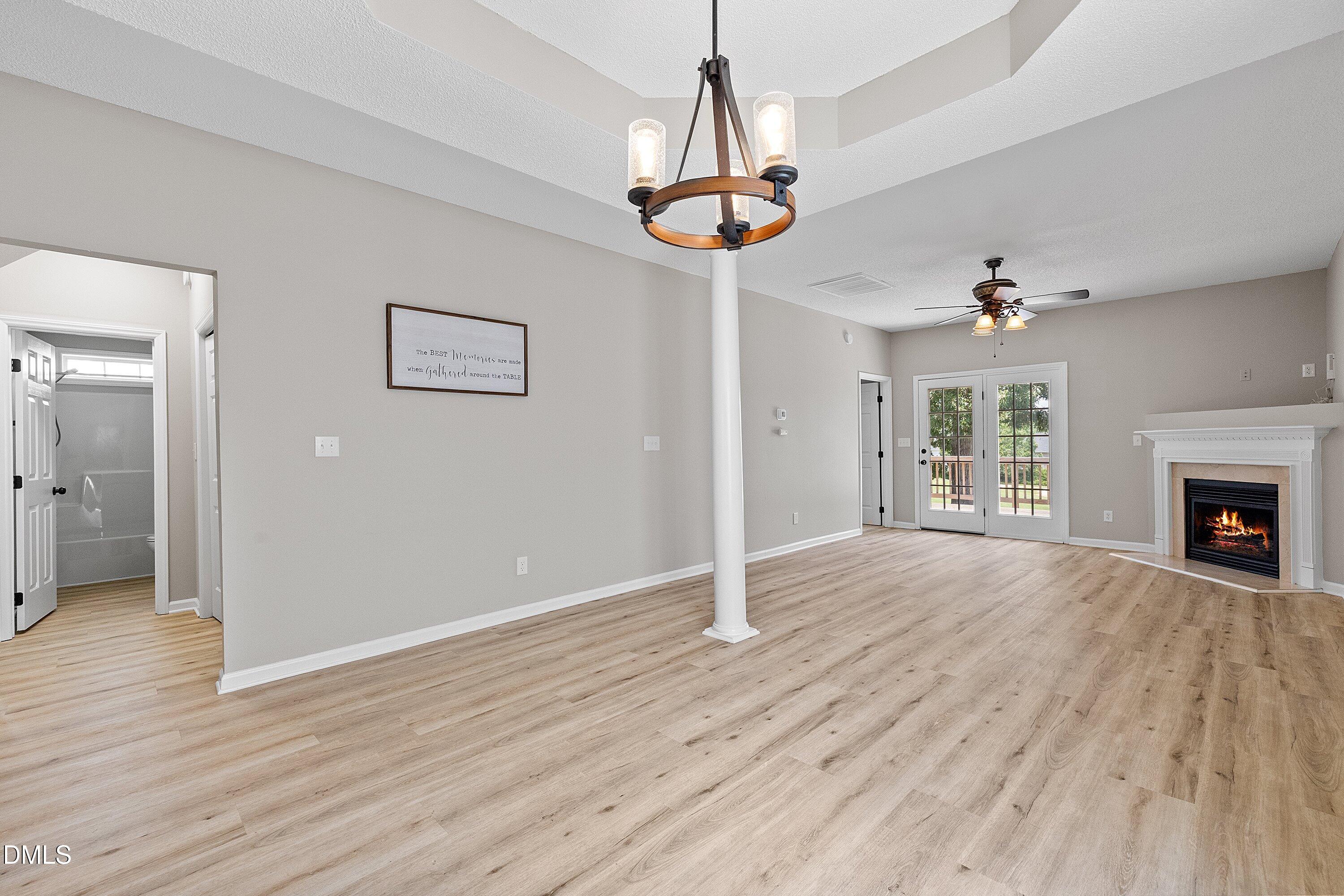 2120 Castle Pines Drive Property Photo 15