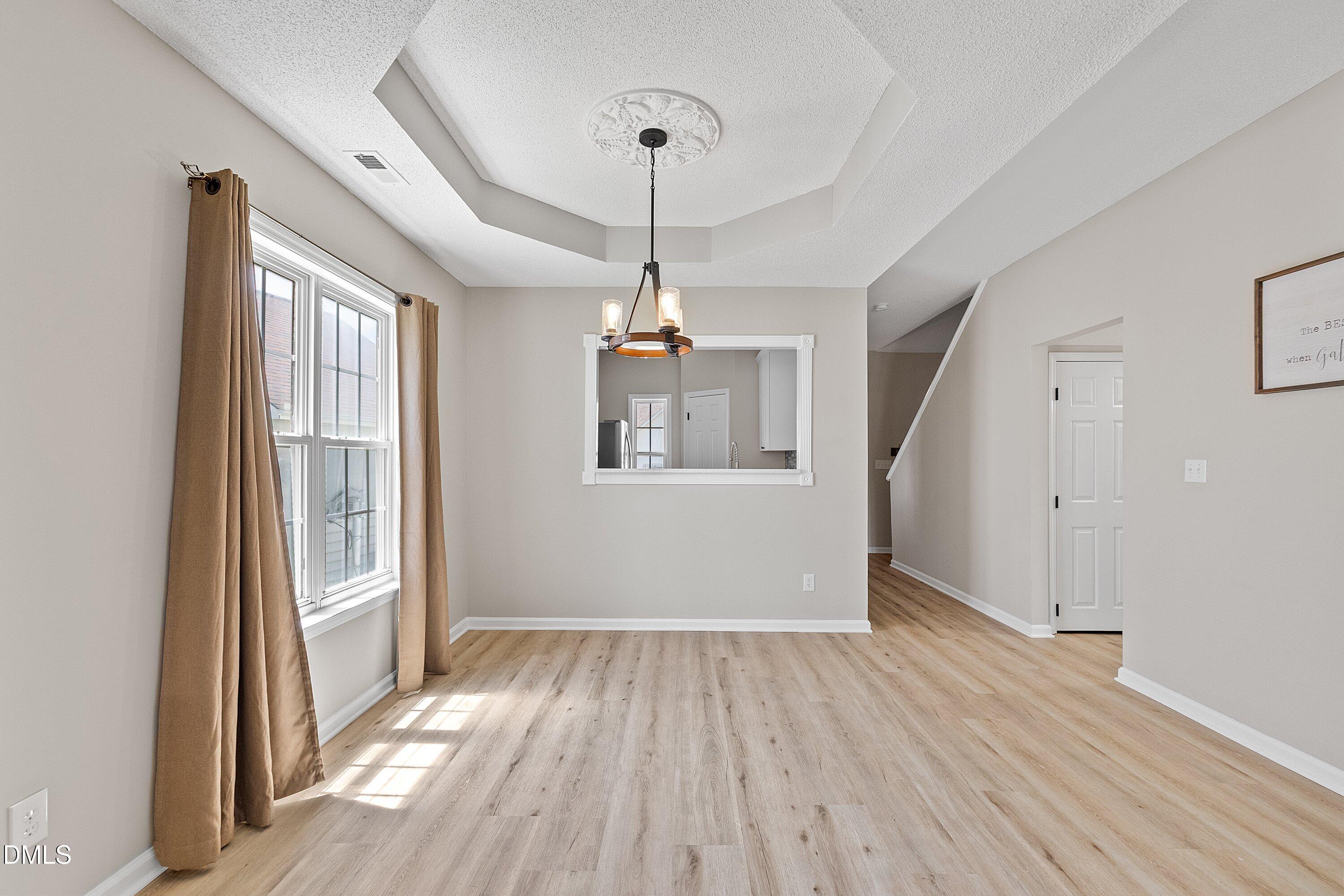 2120 Castle Pines Drive Property Photo 18