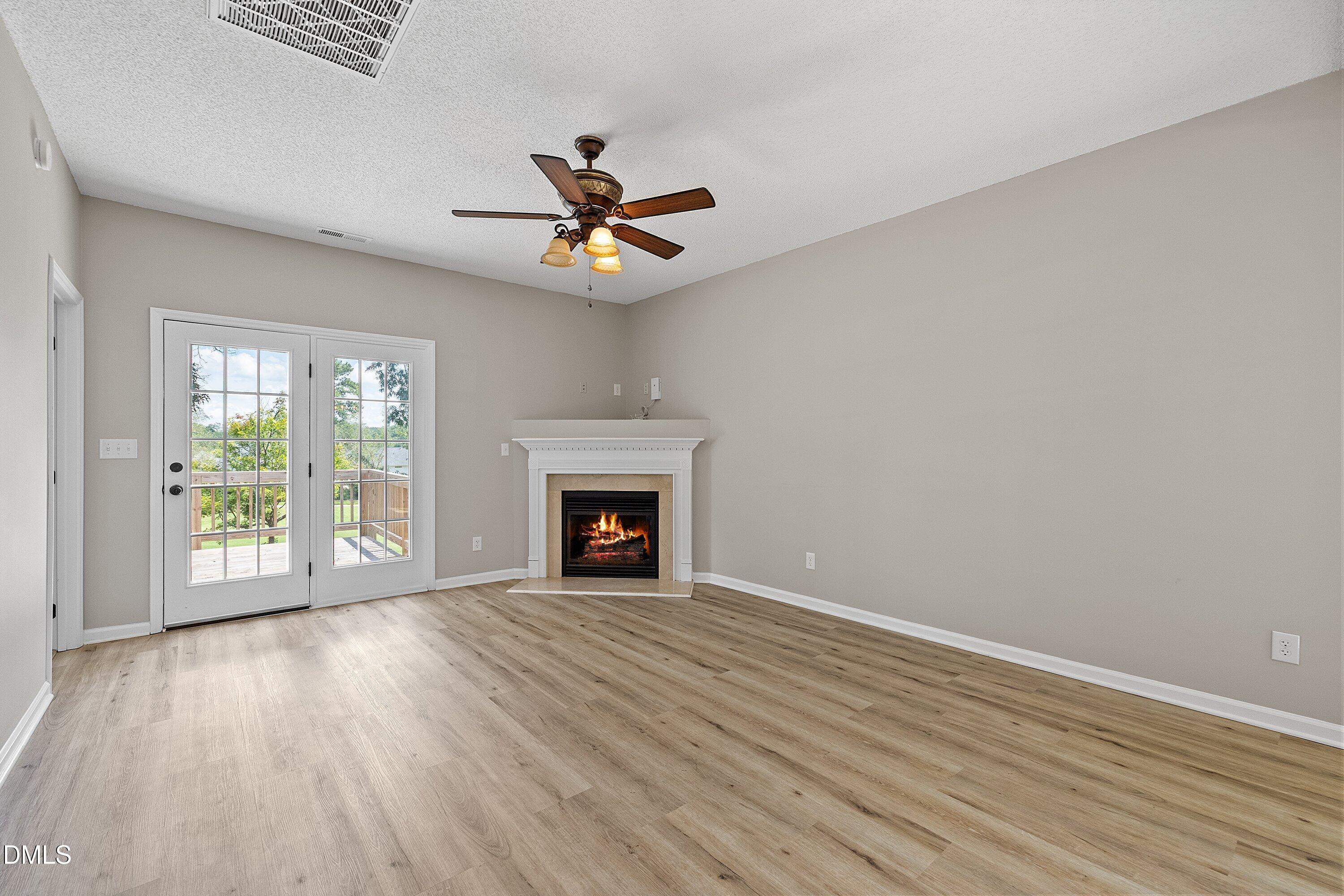 2120 Castle Pines Drive Property Photo 20