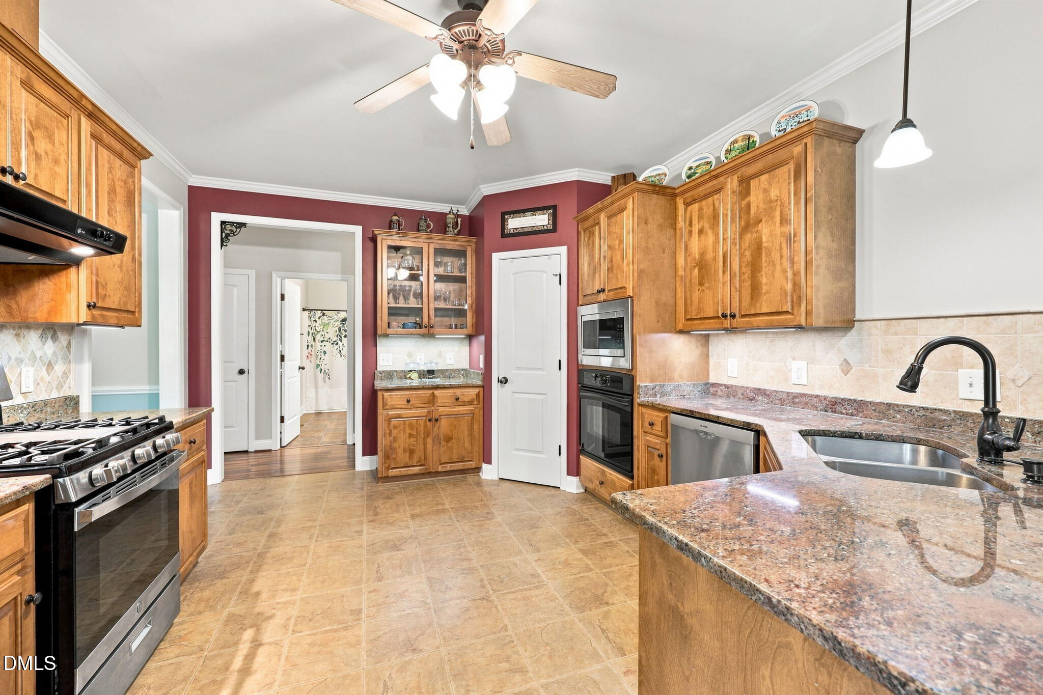 104 Flat Rock Court Property Photo 8