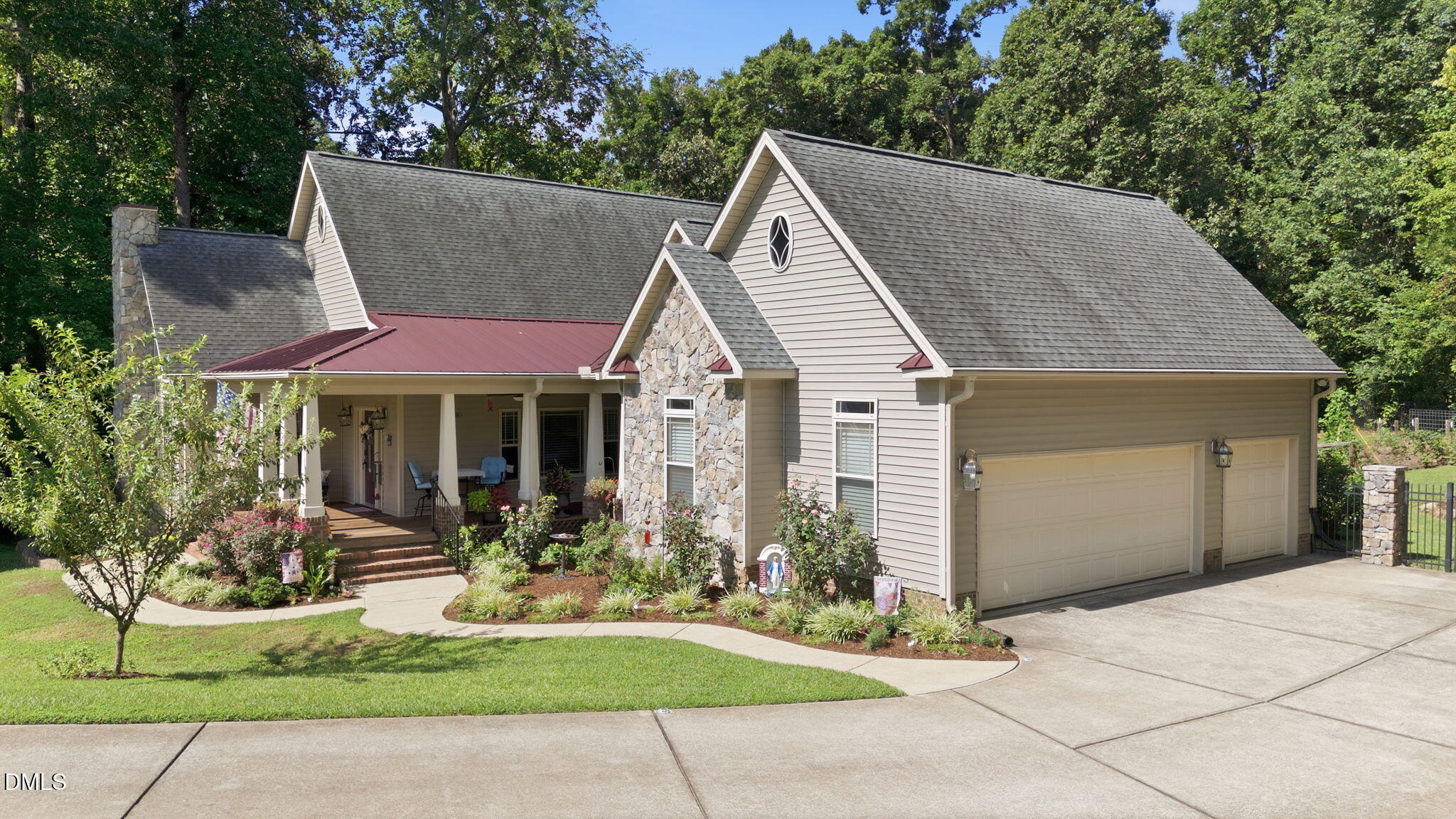 104 Flat Rock Court Property Photo 33