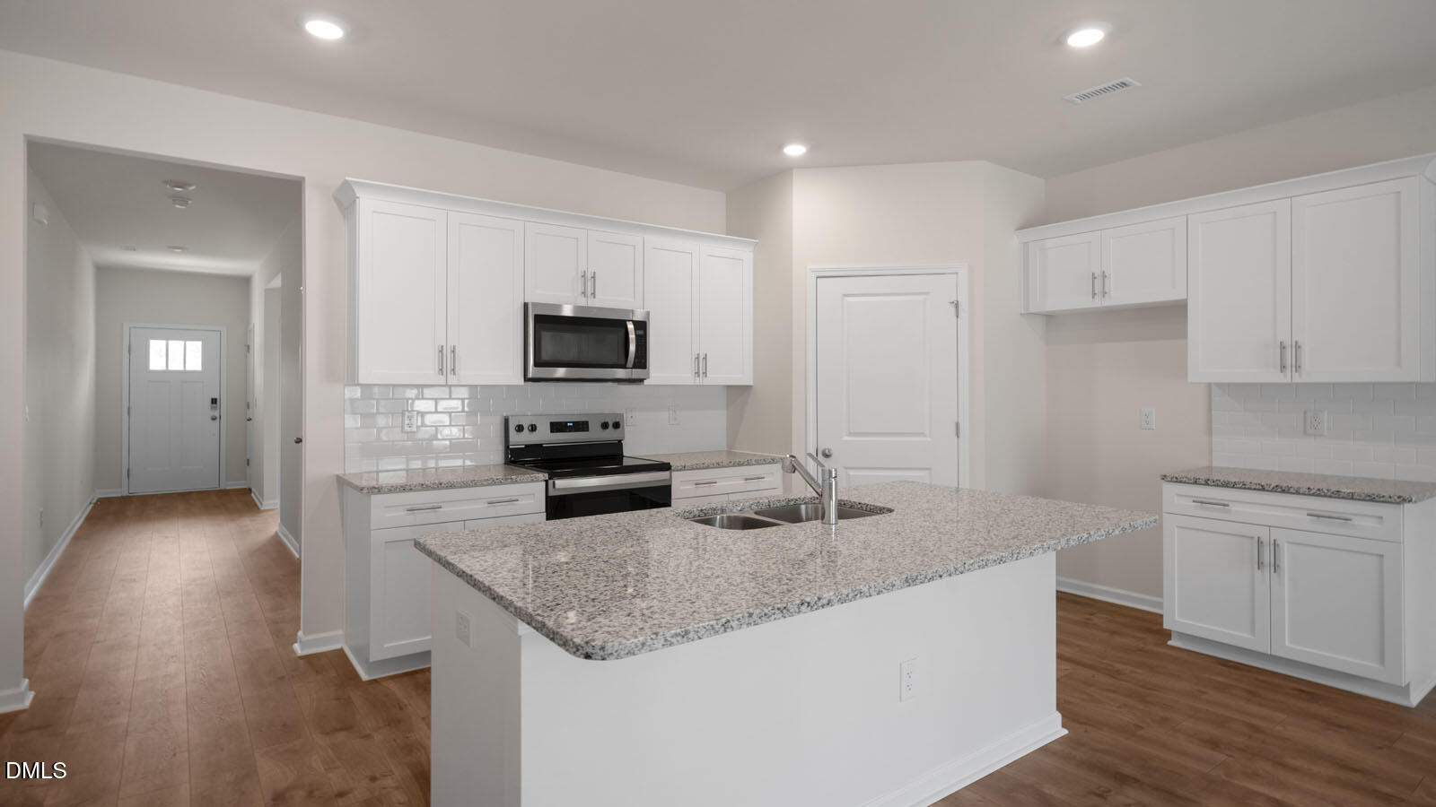 2115 Hinesley Drive Property Photo 2