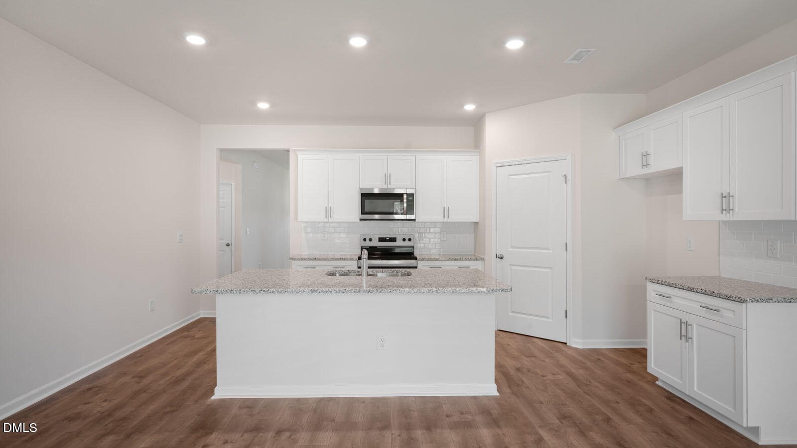 2115 Hinesley Drive Property Photo 6
