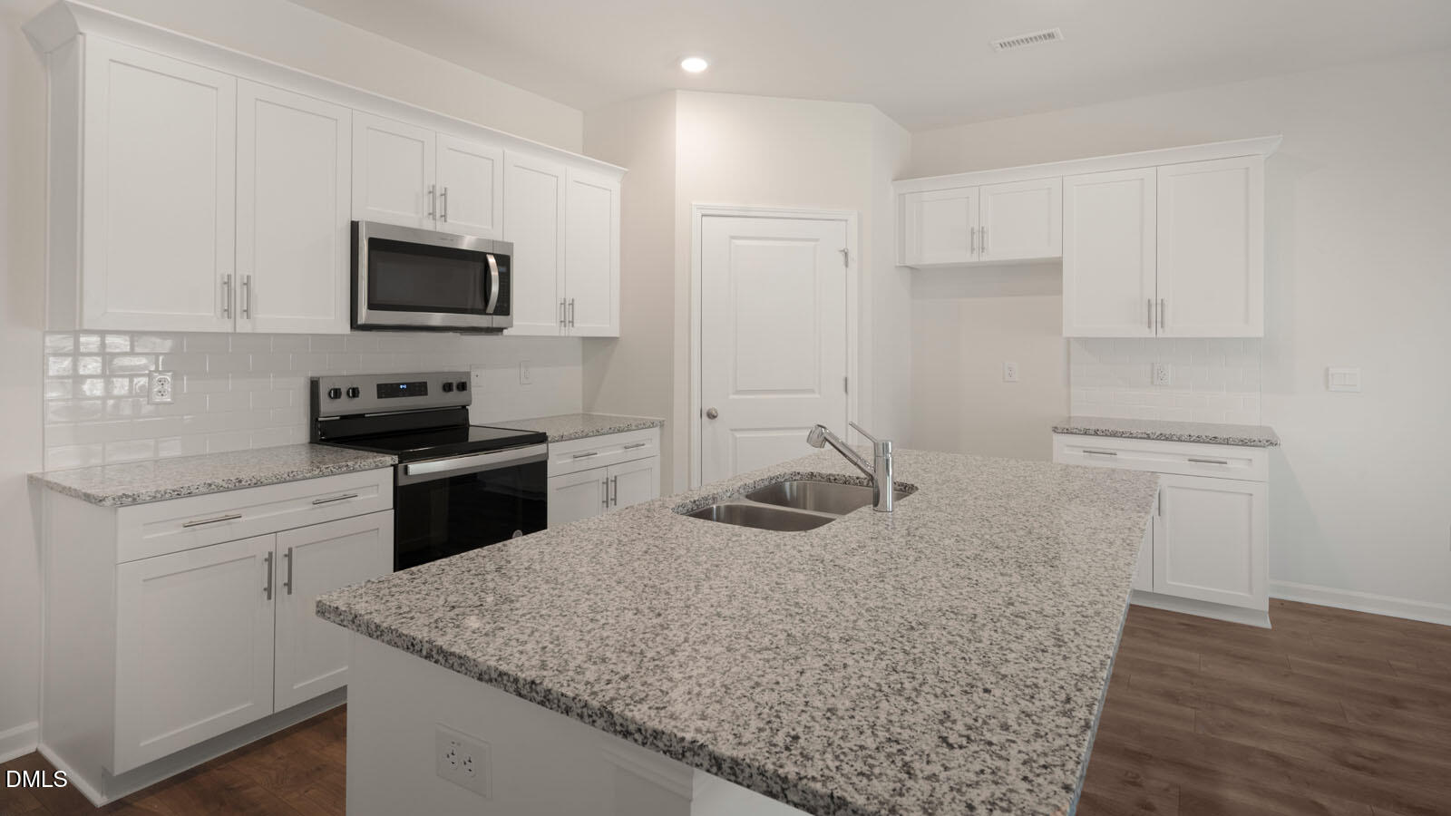 2115 Hinesley Drive Property Photo 8