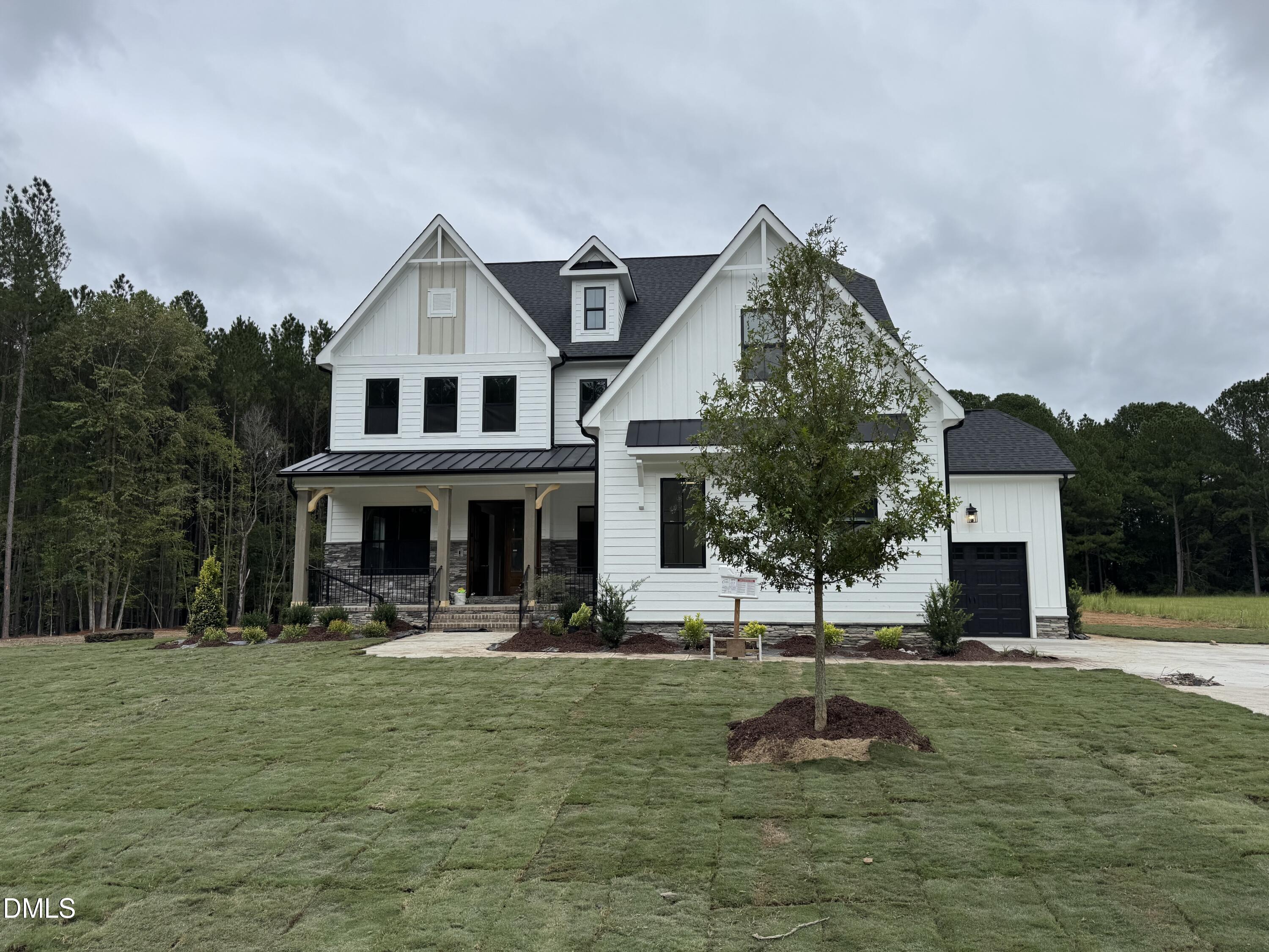 2536 Rosslare Pond Trail Property Photo 1