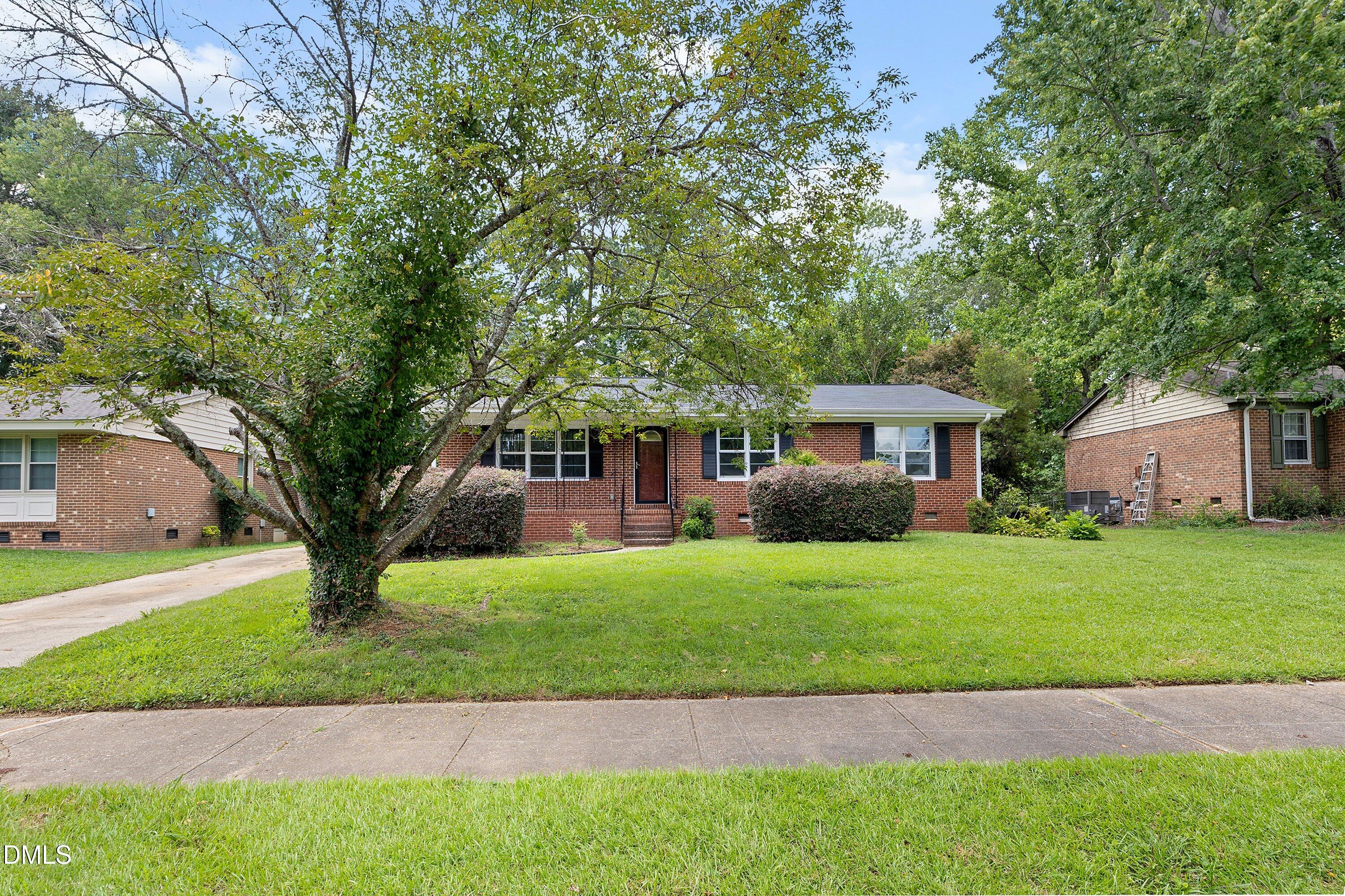 3729 Arrowwood Drive Property Photo 2