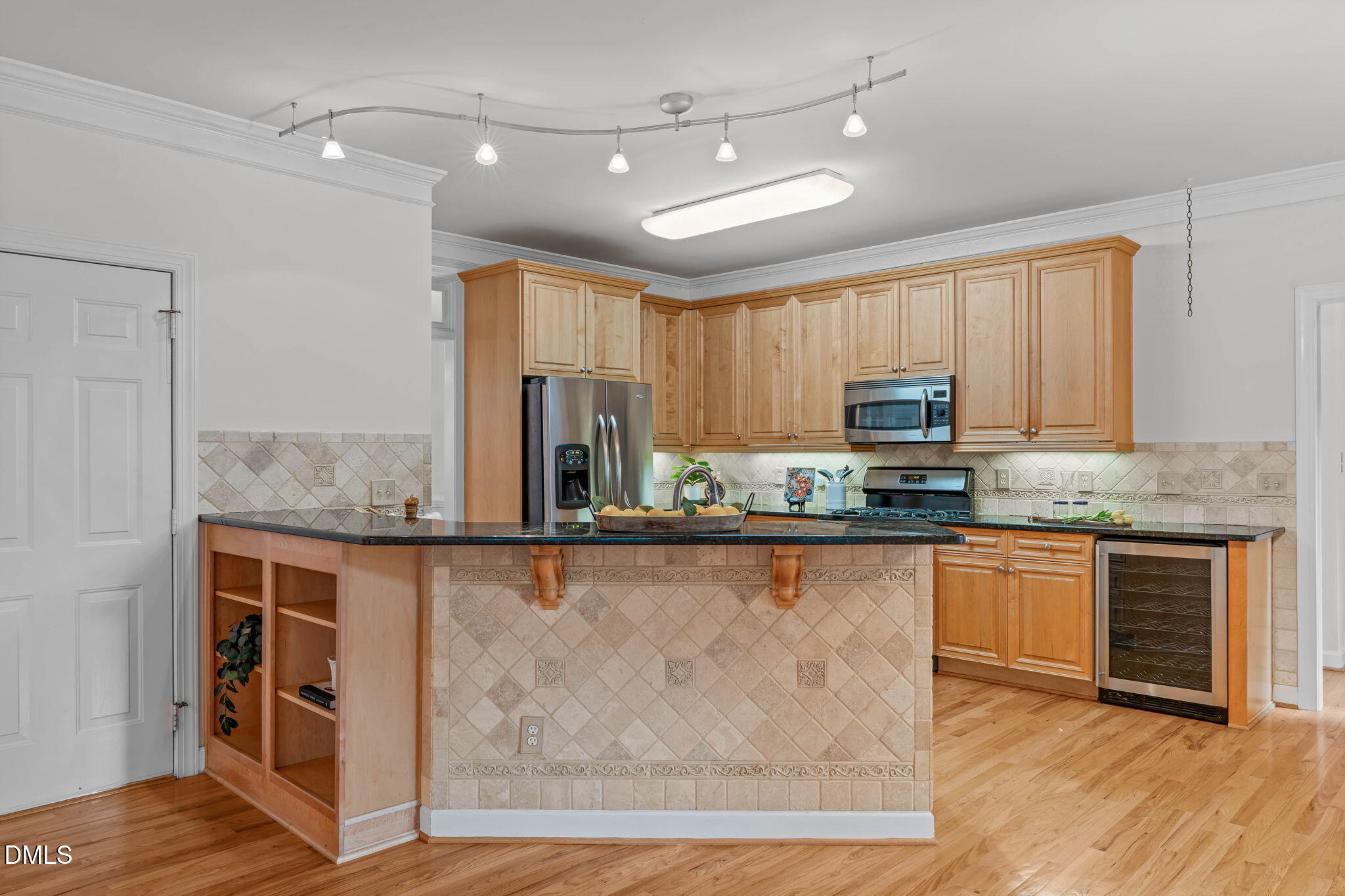 1121 Capitata Crossing Property Photo 18