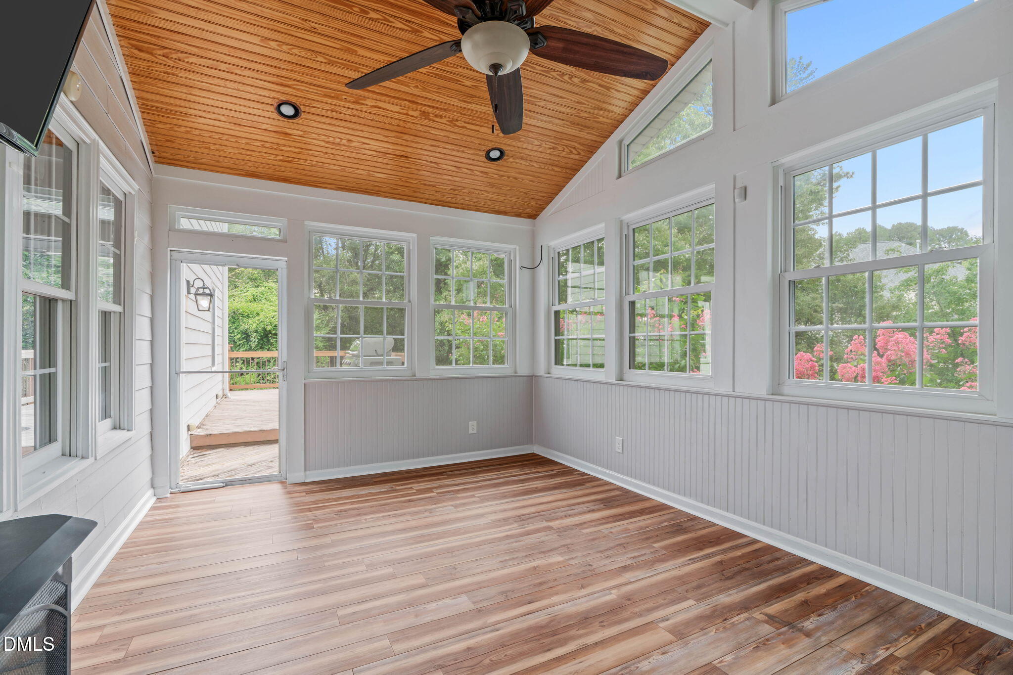1121 Capitata Crossing Property Photo 27