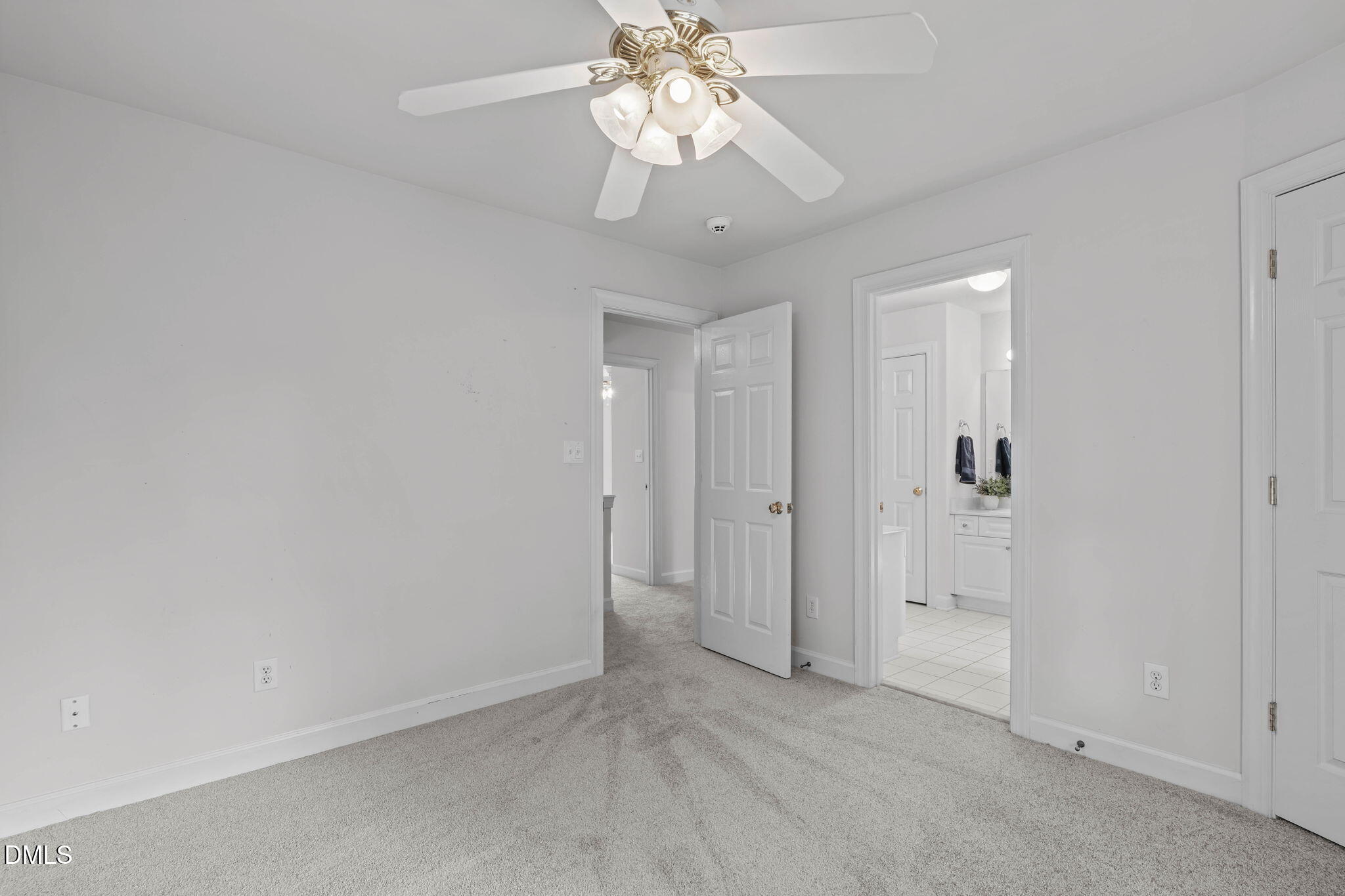 1121 Capitata Crossing Property Photo 35