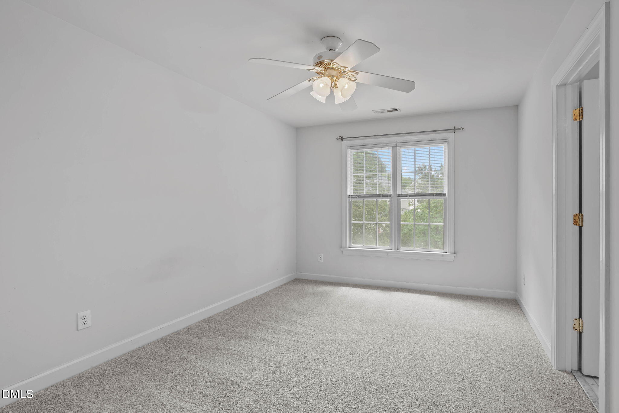1121 Capitata Crossing Property Photo 41