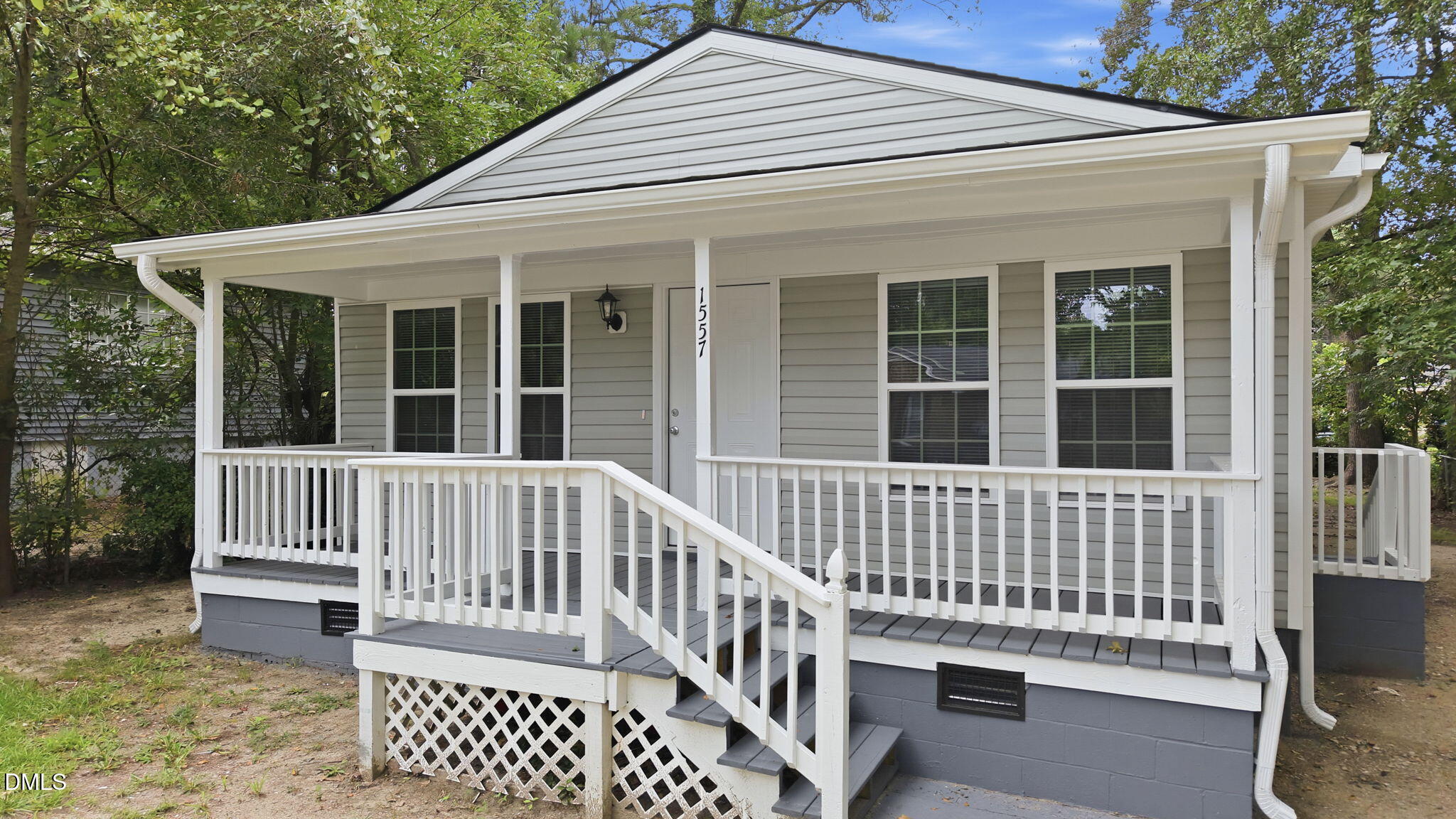 1557 Cherry Street Property Photo 3