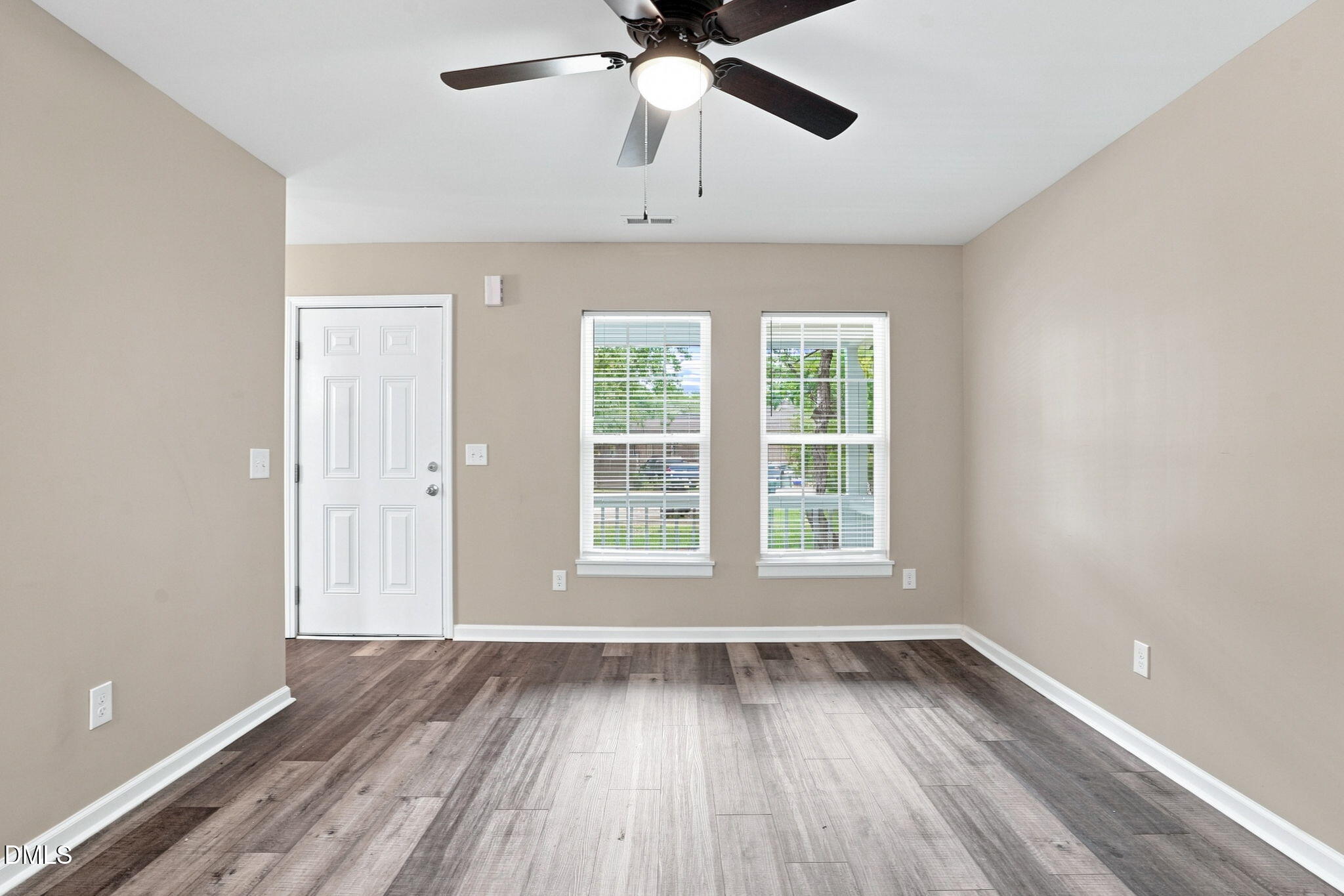 1557 Cherry Street Property Photo 8