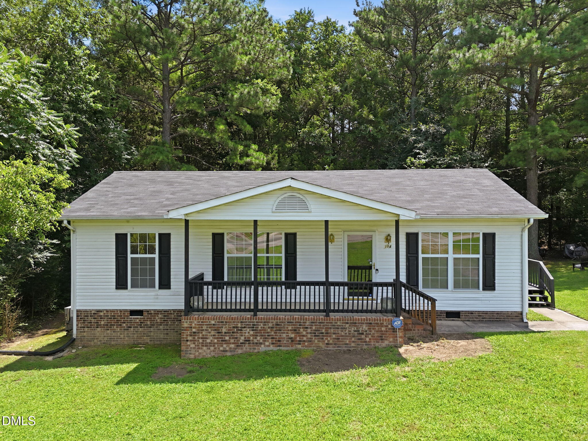 104 Pine Forest Drive Property Photo 1