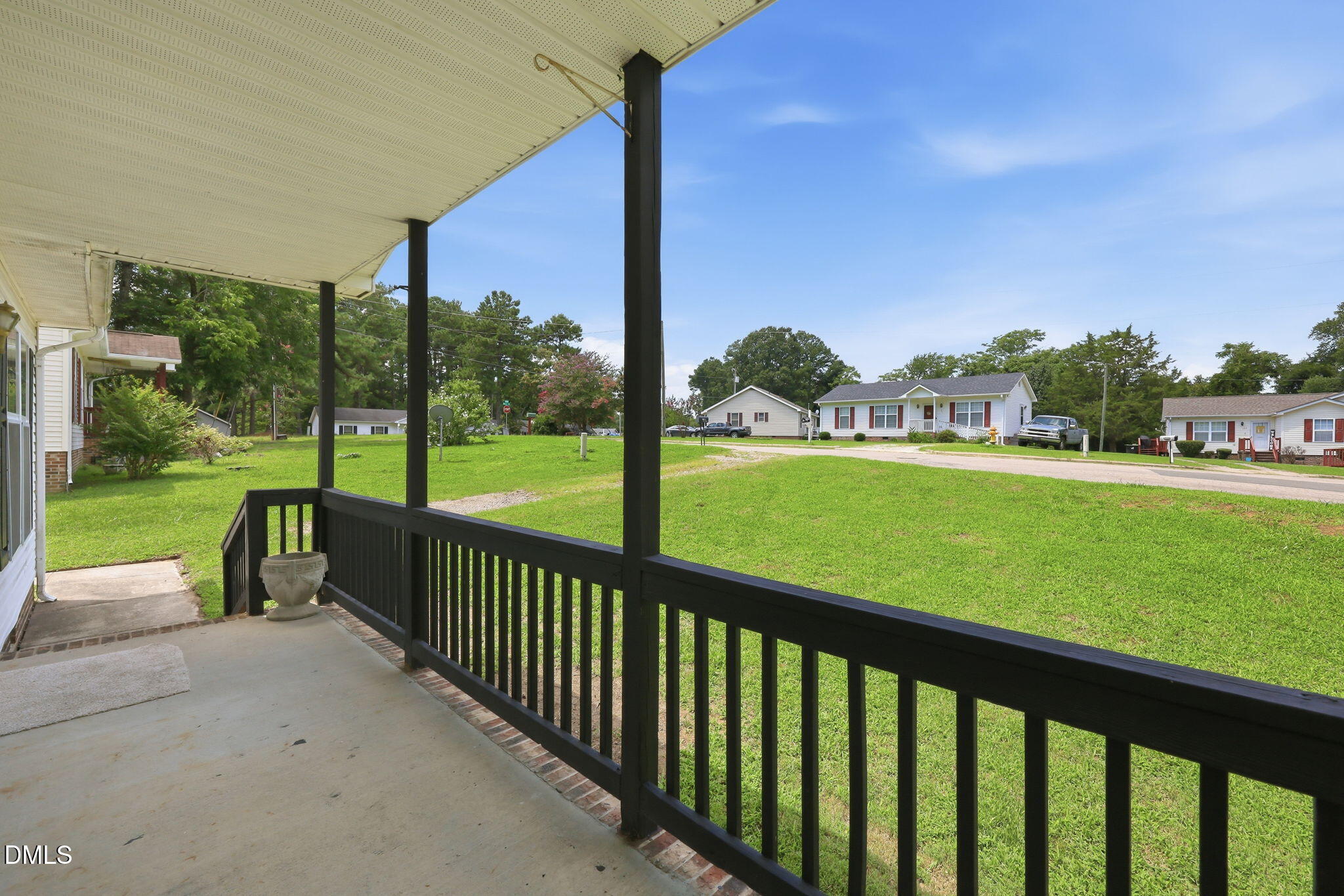 104 Pine Forest Drive Property Photo 3