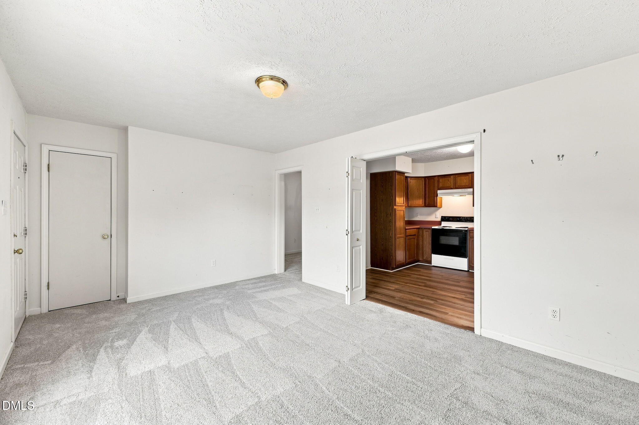 104 Pine Forest Drive Property Photo 6