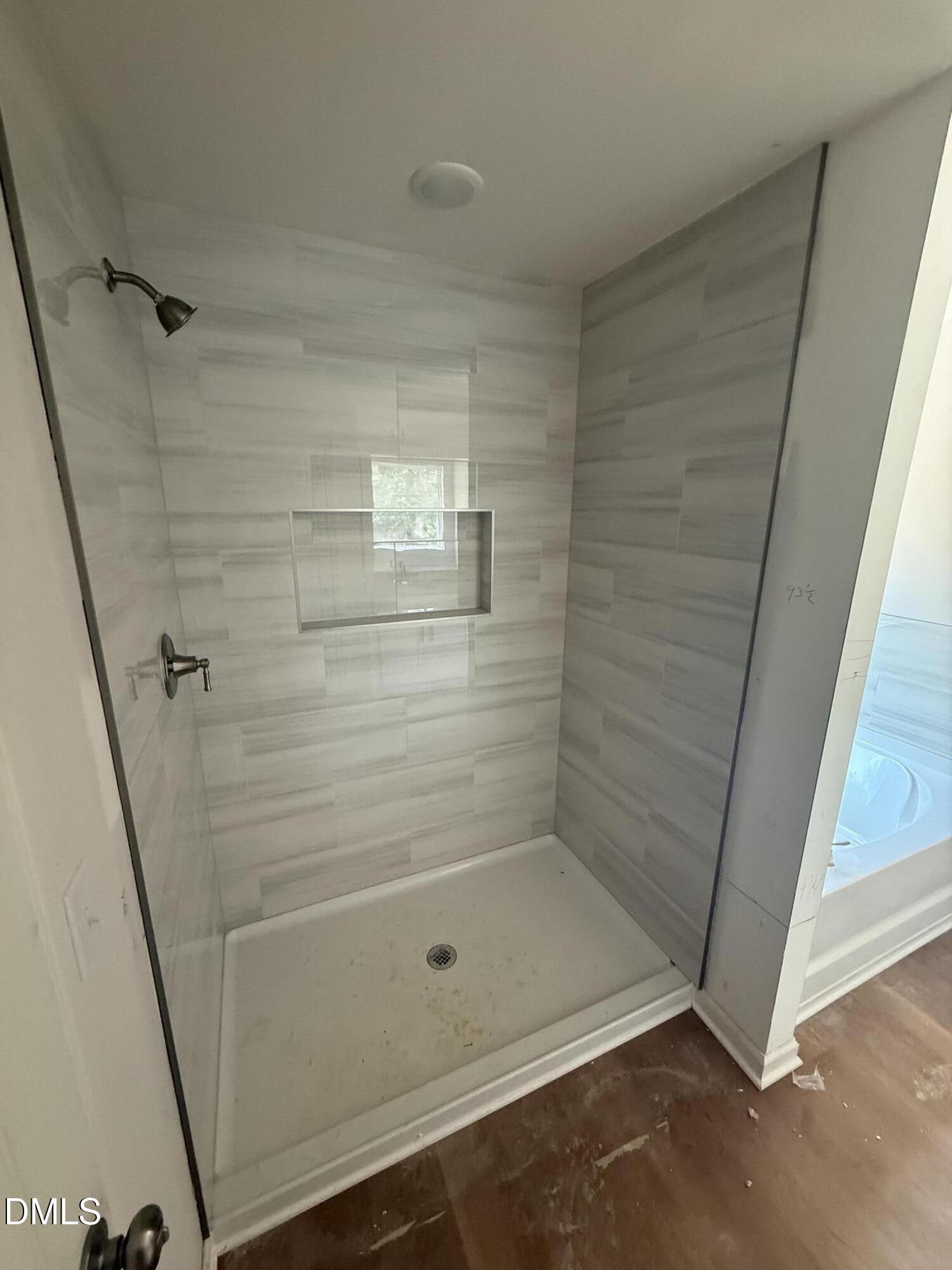 709 Crestview Drive Property Photo 4